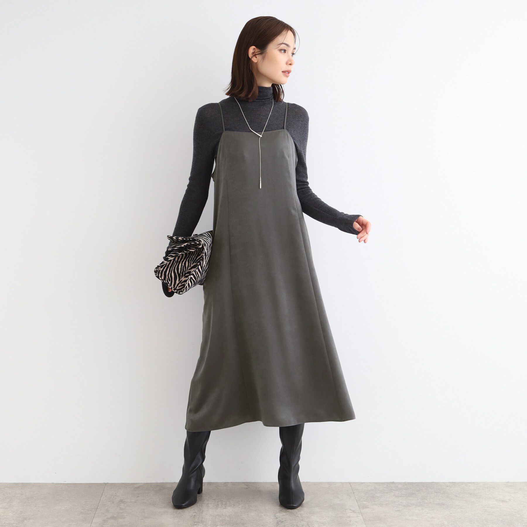 INDIVI「【洗える／UVケア】スエード調サテンキャミワンピース」|ワンピース|