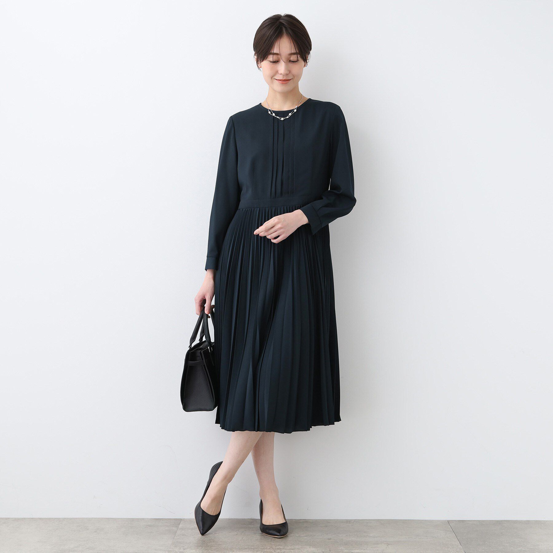 INDIVI「【洗える】スタイルUPプリーツワンピース」|ワンピース|