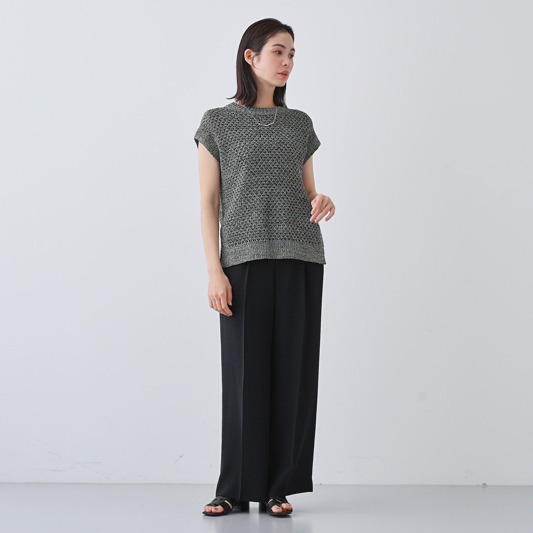 INDIVI「【ファンシー素材】透かし柄ニットベスト」|ベスト・ジレ|