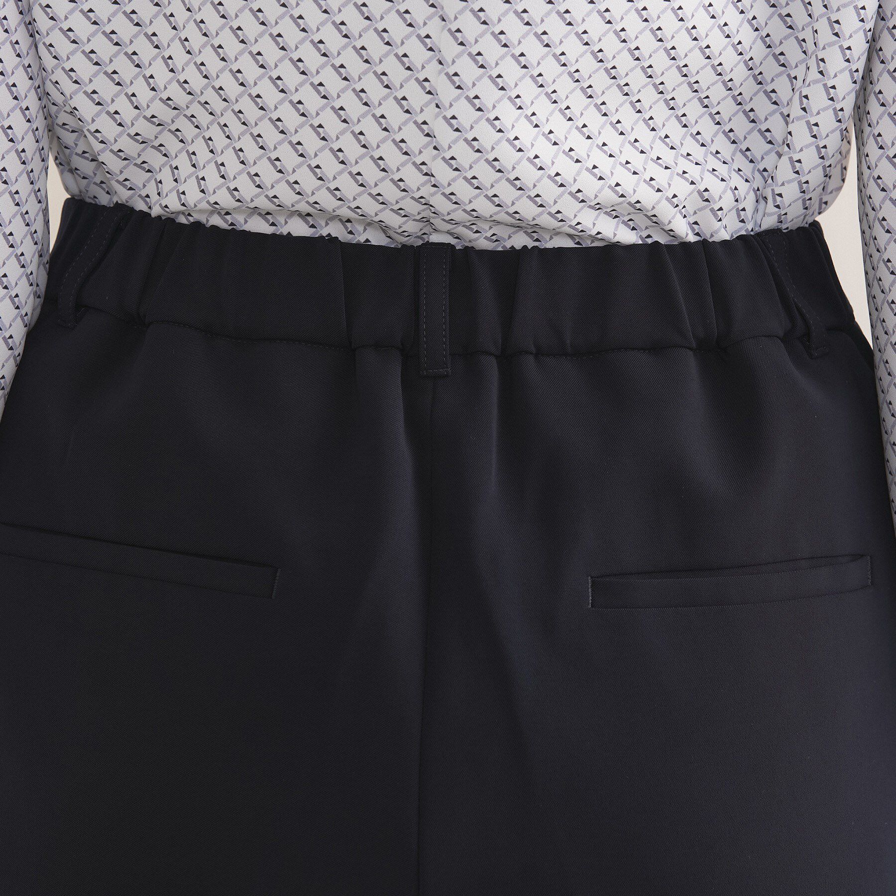 INDIVI「【通勤スーツ／洗える】ストレッチタックテーパードパンツ」|スーツ|