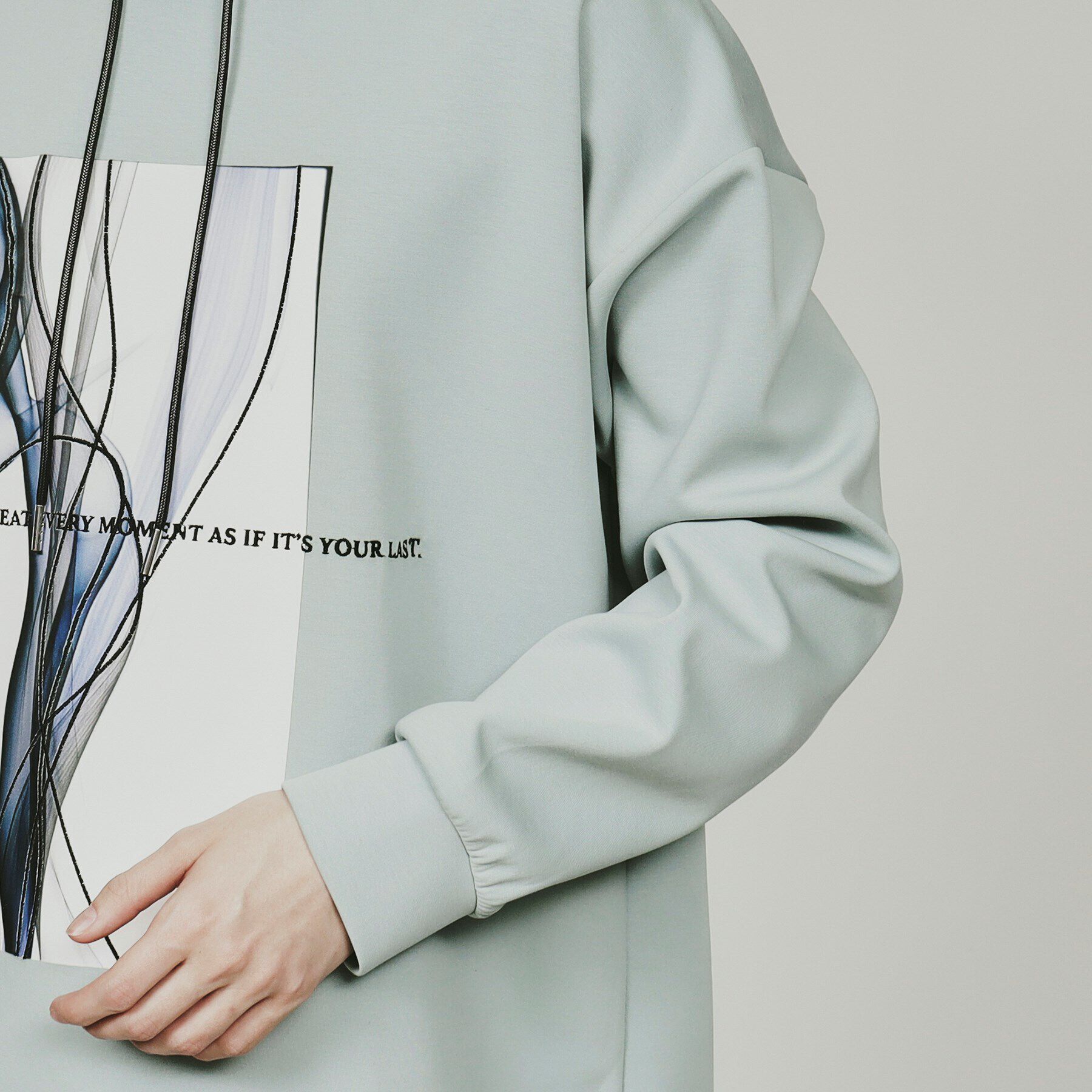 tk.TAKEO KIKUCHI「バイカラーフードスモークパーカ」|パーカー|