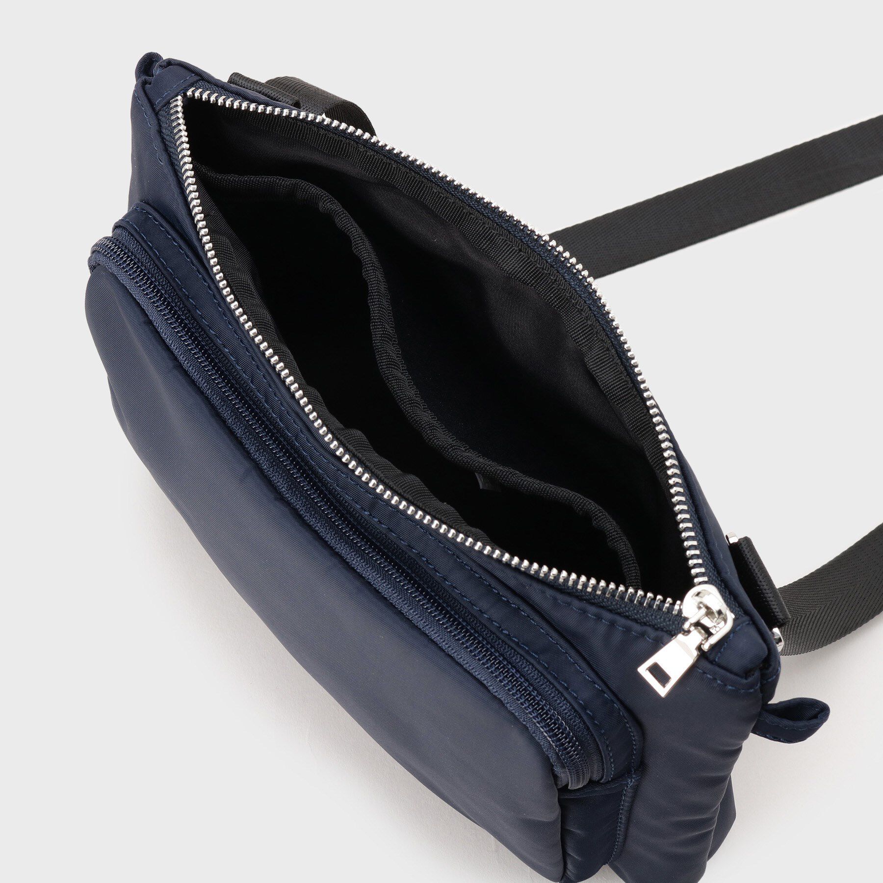 tk.TAKEO KIKUCHI「ナイロンサコッシュ」|ショルダー・メッセンジャー|