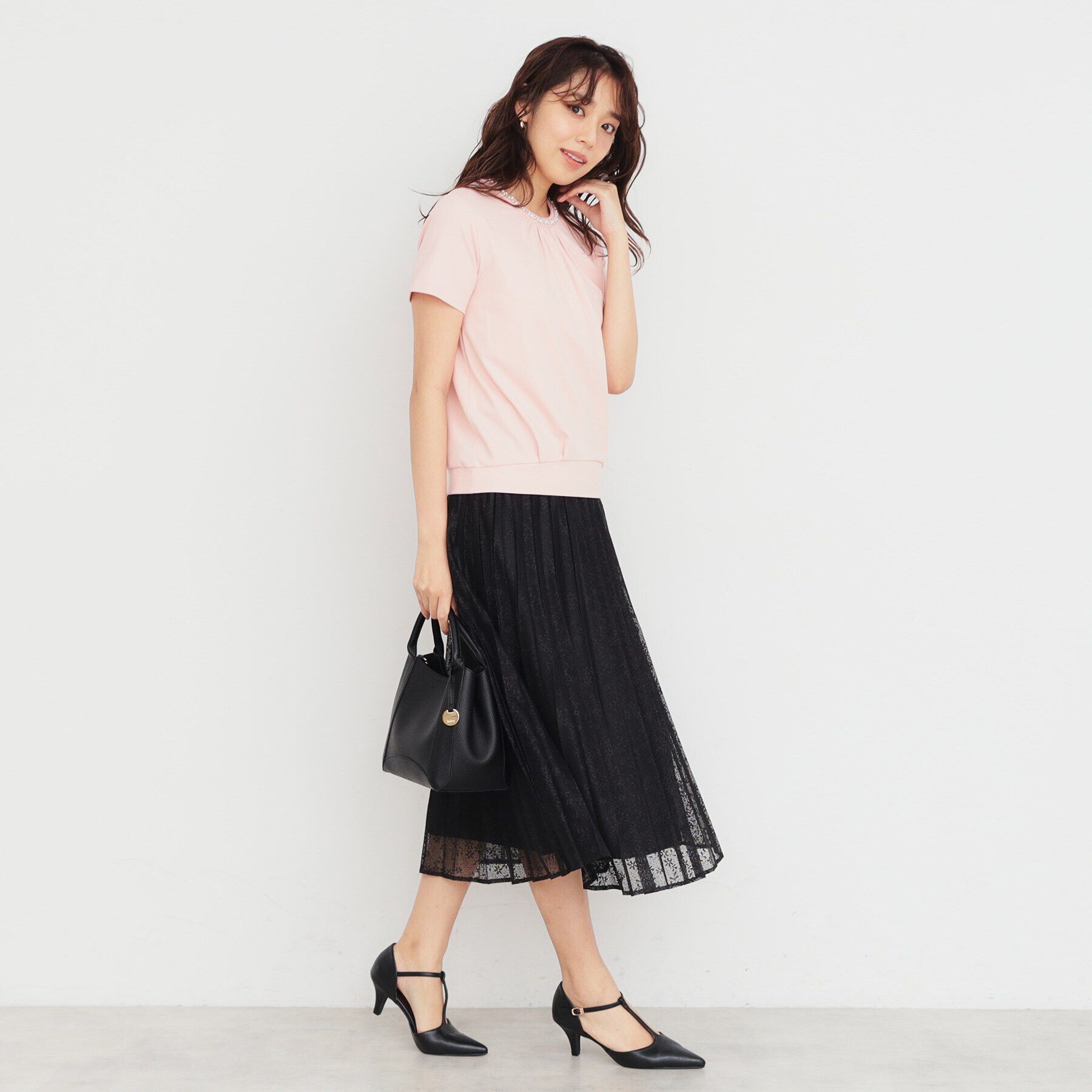 index「UV ストレッチポンチビジューネックトップス【接触冷感/洗濯機洗い可】」|Tシャツ・カットソー|