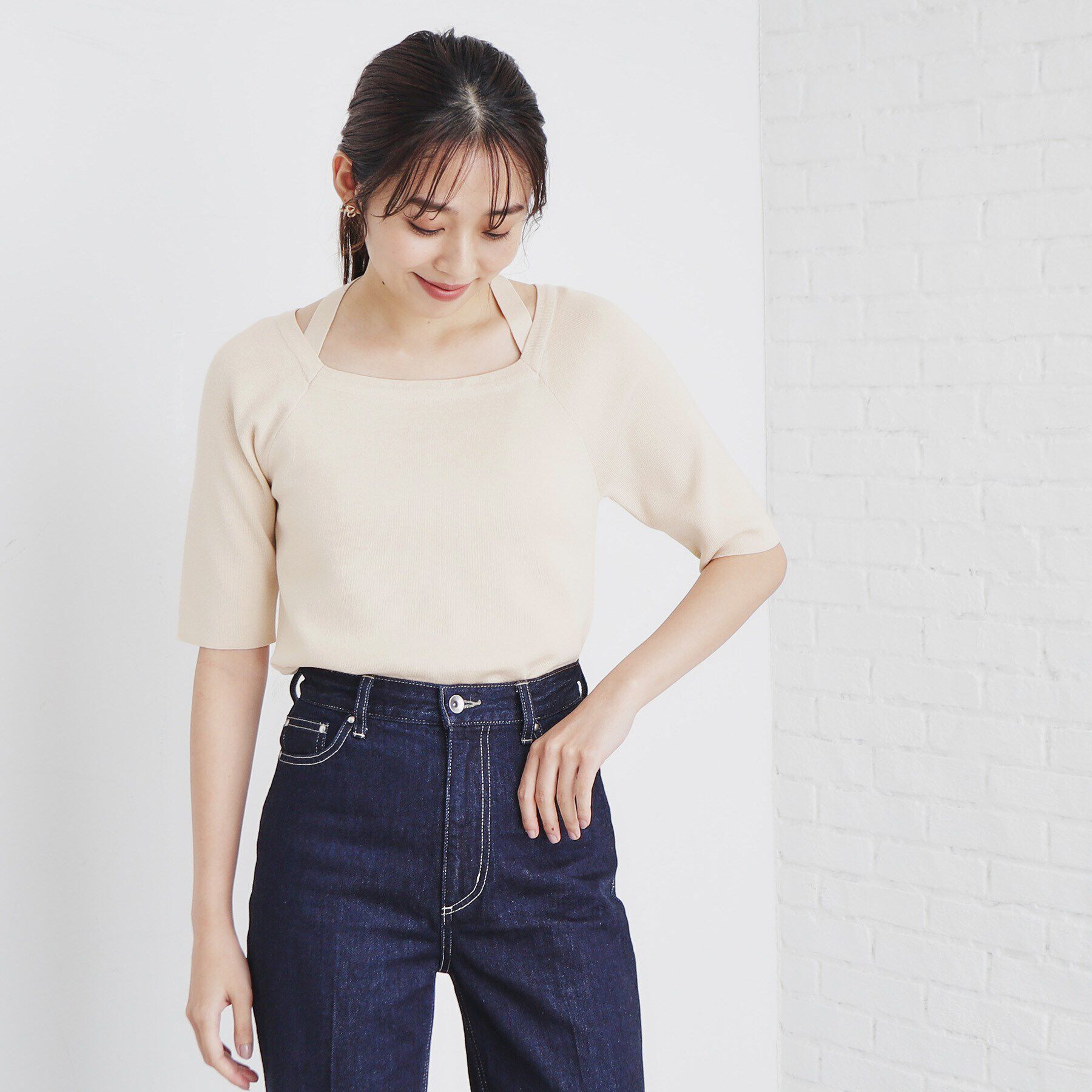 index「スクエアホルターネックニット【洗濯機洗い可】」|ニット・セーター|グレージュ(050)