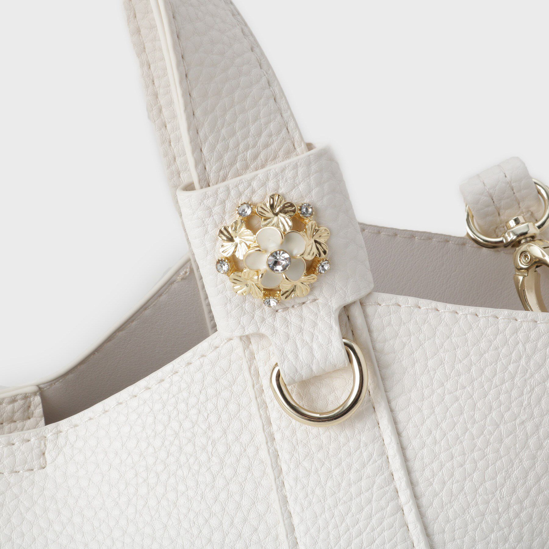 index「【2WAY】フラワーパーツ付き合皮ミドルトートバッグ」|トートバッグ|