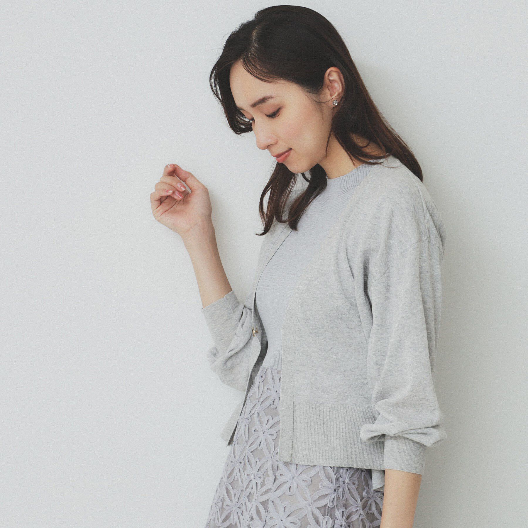 index「《5色展開》コンパクトショートカーディガン【洗濯機洗い可】」|カーディガン|