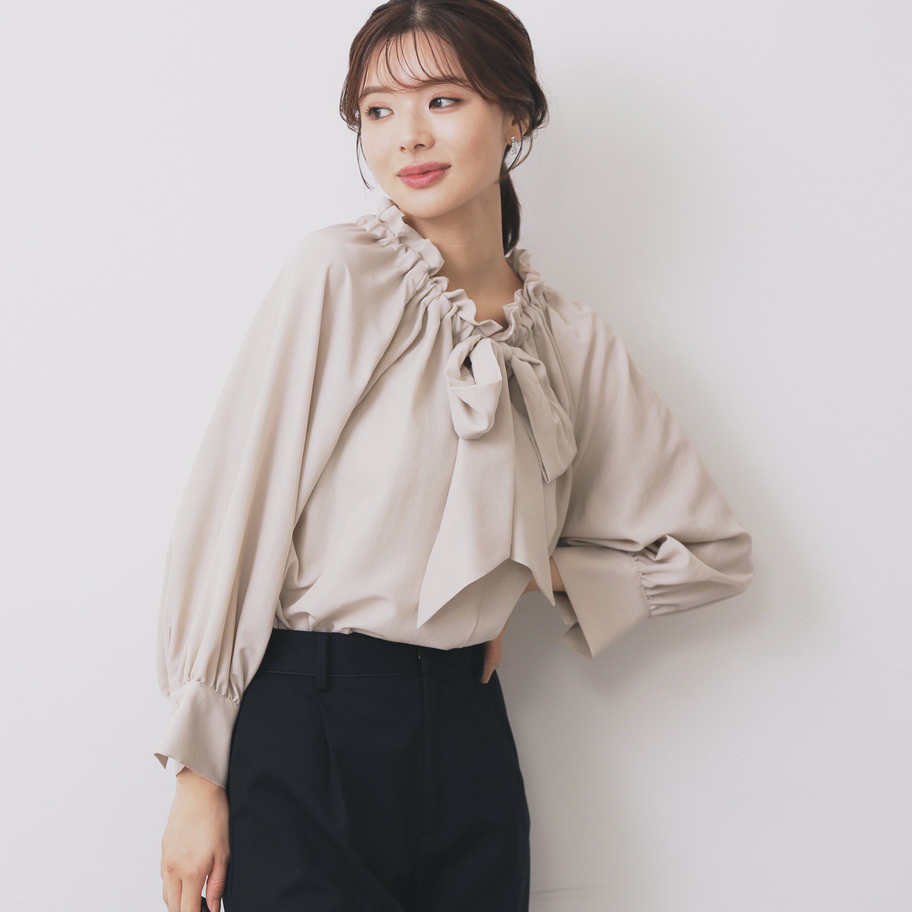 index「ボウタイフリルギャザーブラウス【洗濯機OK】」|シャツ・ブラウス|