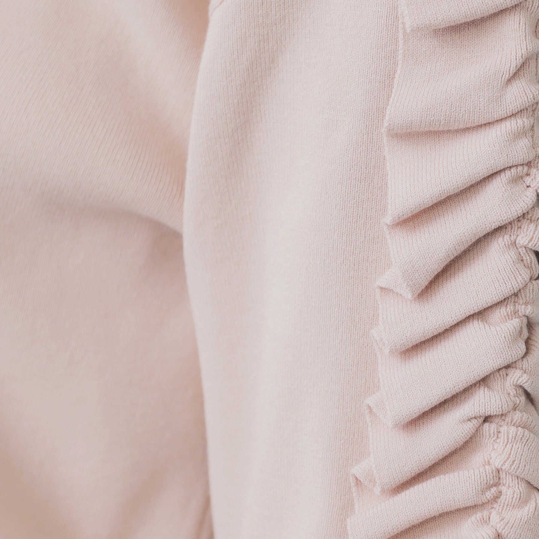 index「ラップフリルVネックニット【洗濯機洗い可/接触冷感/UVケア】」|ニット・セーター|