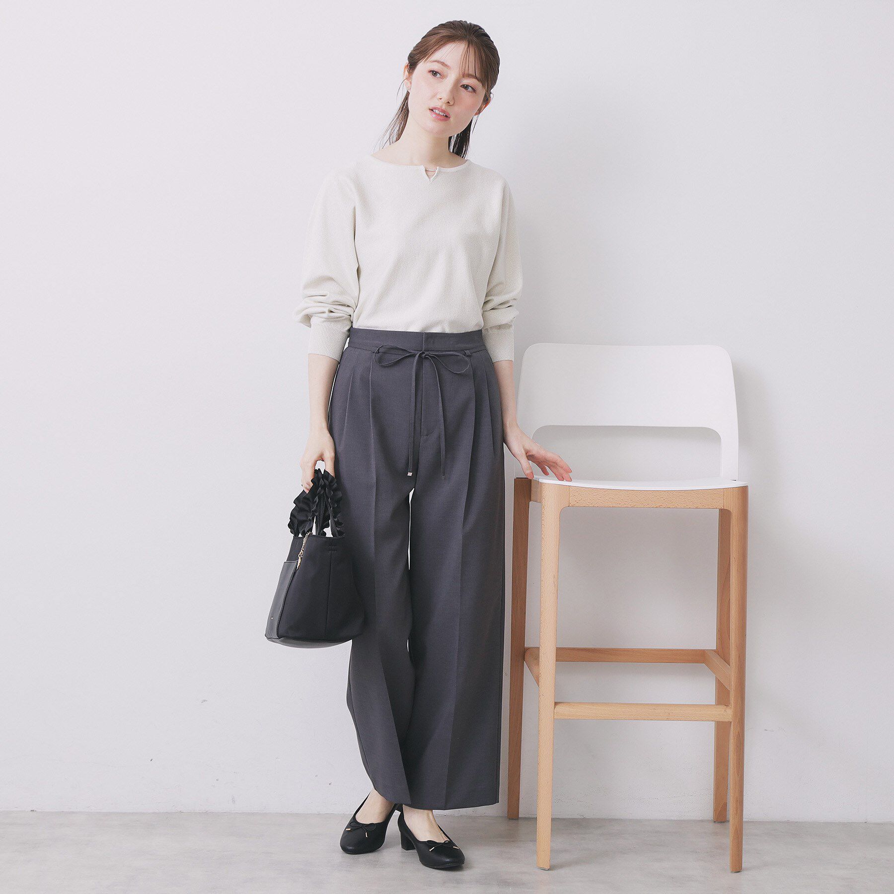 index「ビジューキーネックドルマンニット【洗濯機OK】」|ニット・セーター|