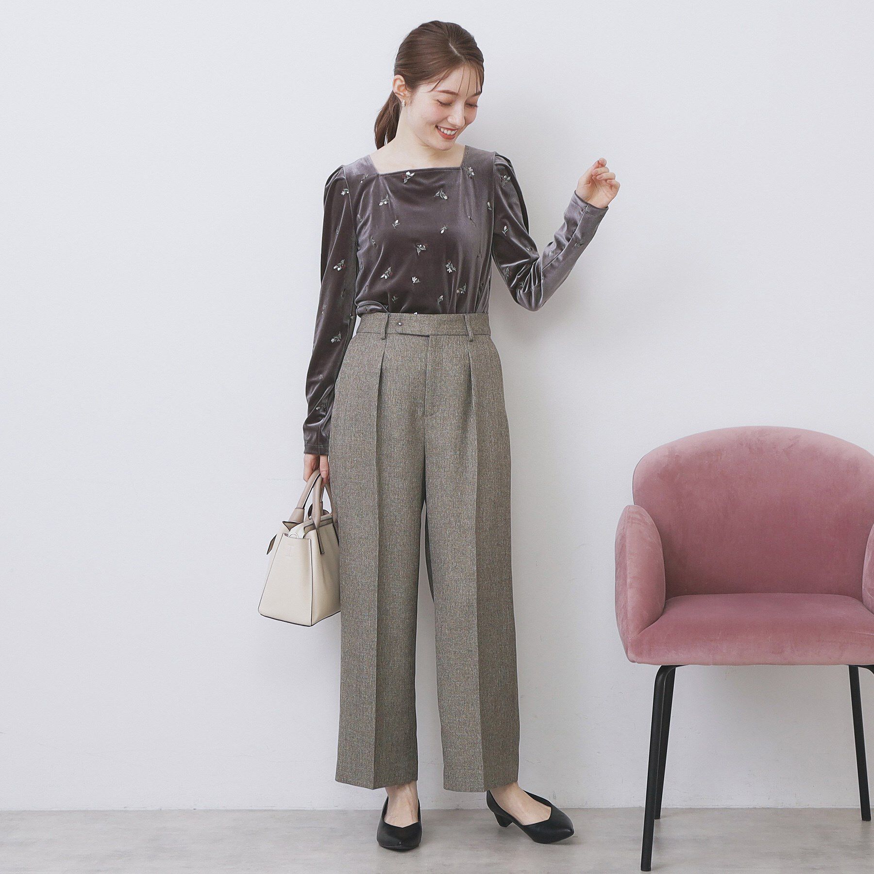 index「バックシャン小花刺繍ベロアトップス【洗濯機OK】」|Tシャツ・カットソー|