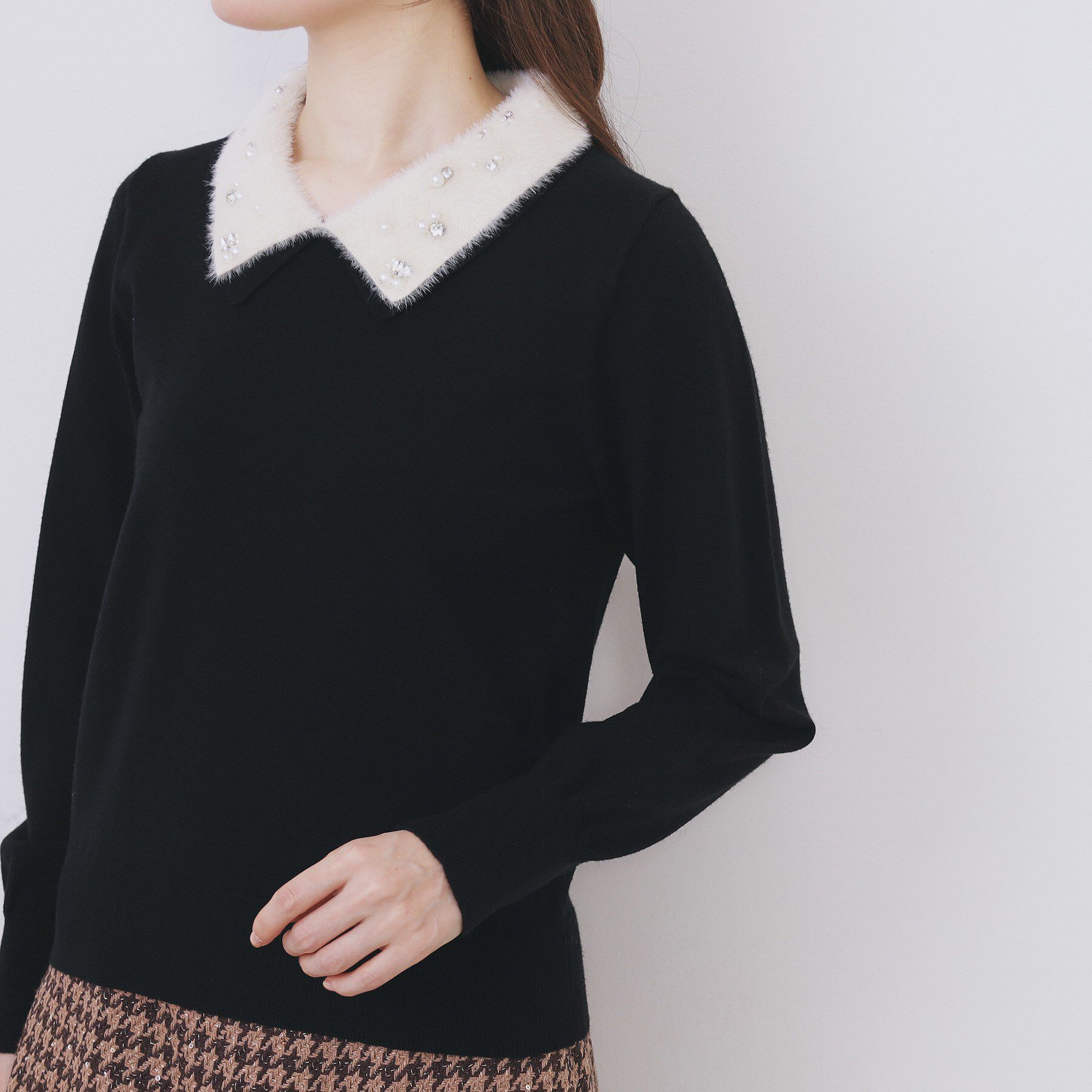 index「ダブルビジューフェザー衿付きニット【洗濯機OK】」|ニット・セーター|