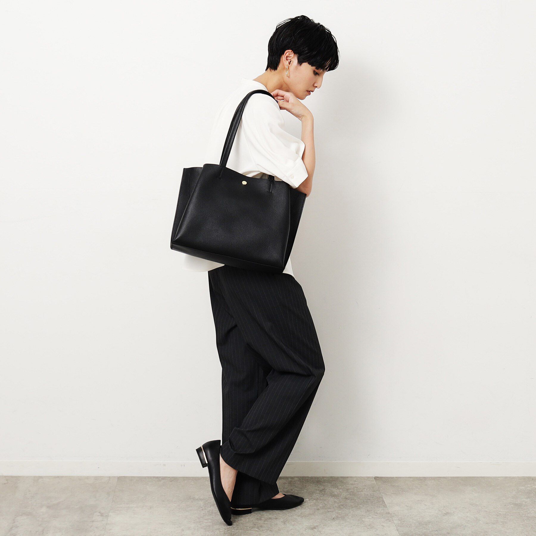 OPAQUE.CLIP「【軽量／A4サイズ対応】シュリンク合皮3層トートバッグ」|トートバッグ|