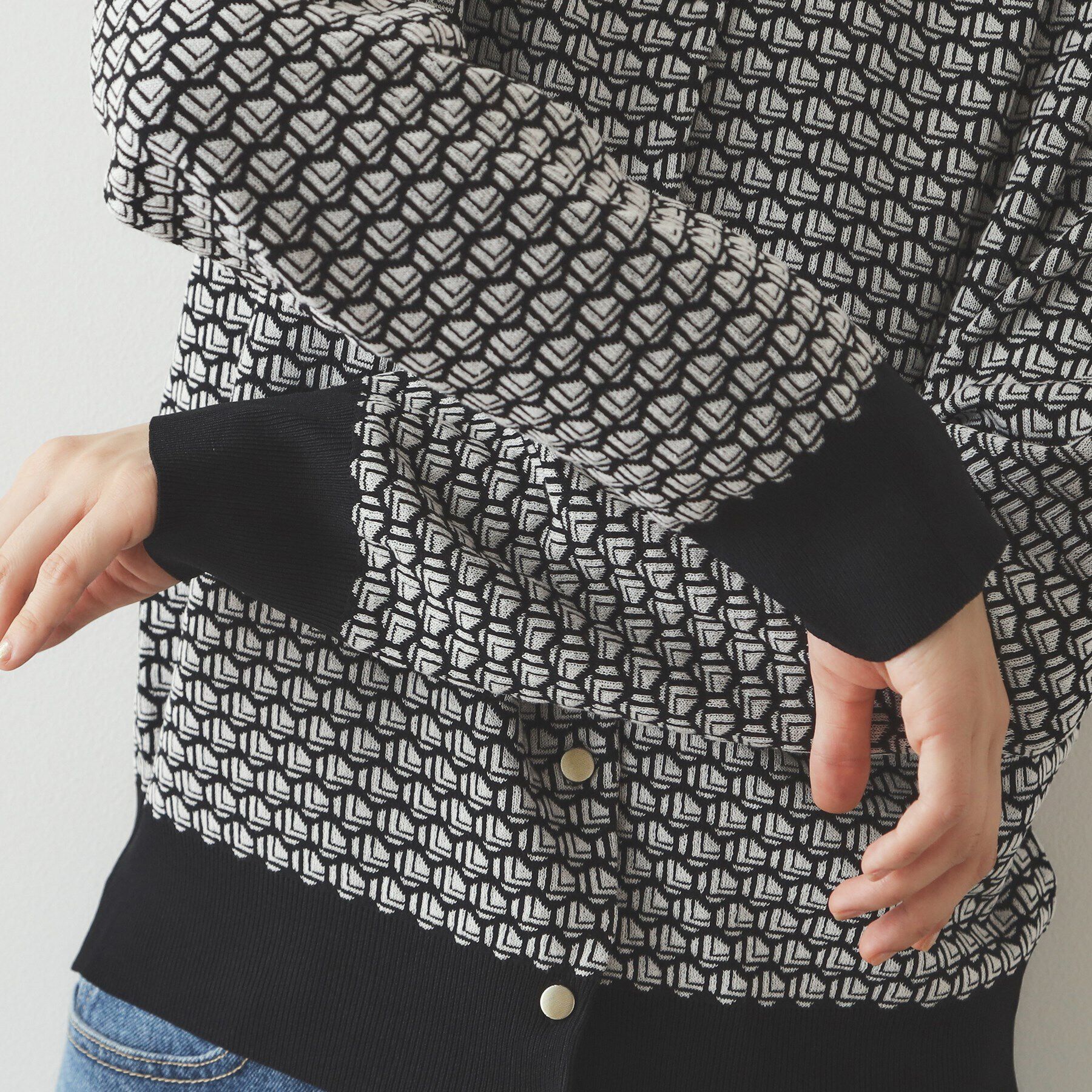 OPAQUE.CLIP「幾何学柄ジャカード ニットカーディガン【洗濯機洗い可/抗ピル】」|カーディガン|