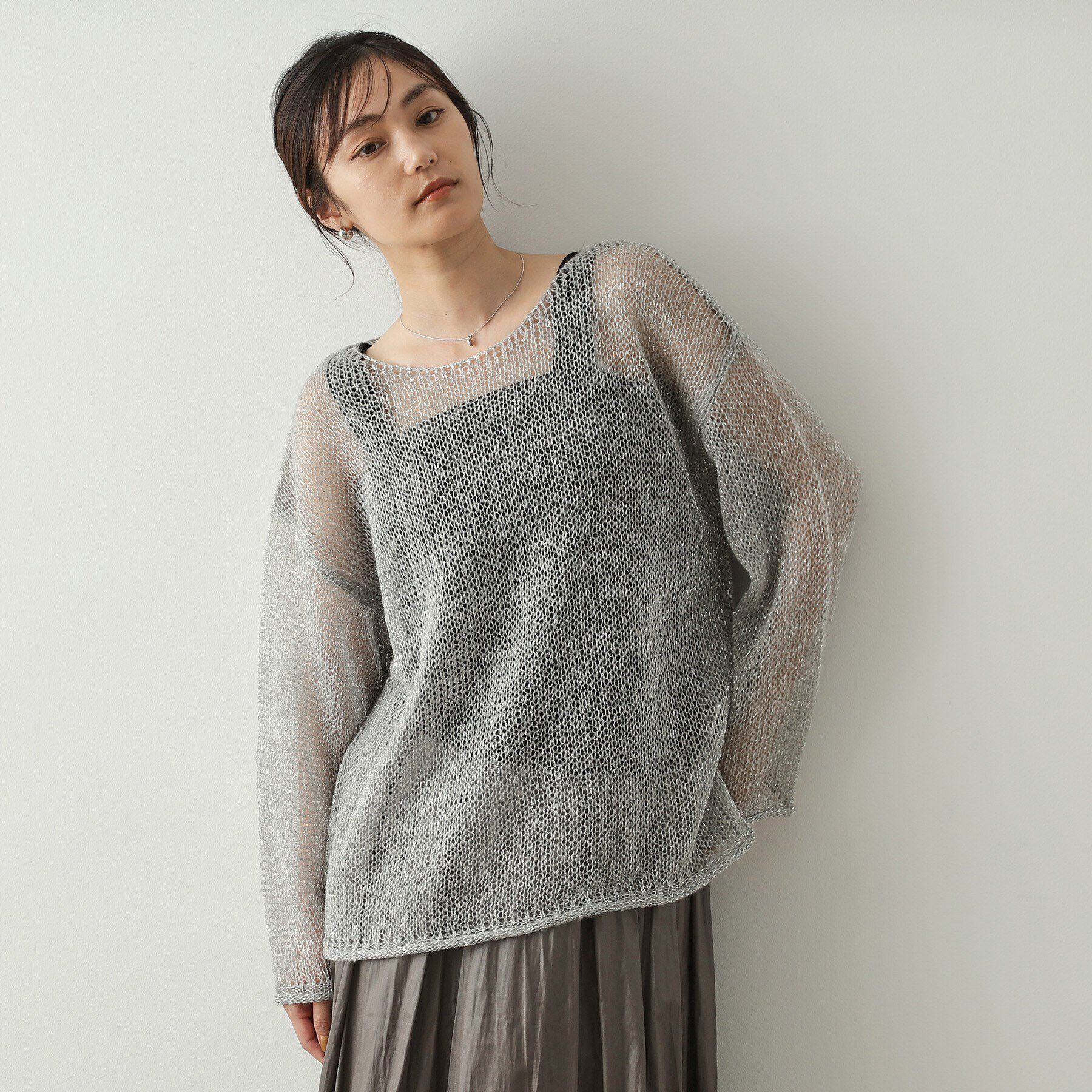 OPAQUE.CLIP「キラキラシアーニット【洗濯機洗い可】」|ニット・セーター|ライトグレー(411