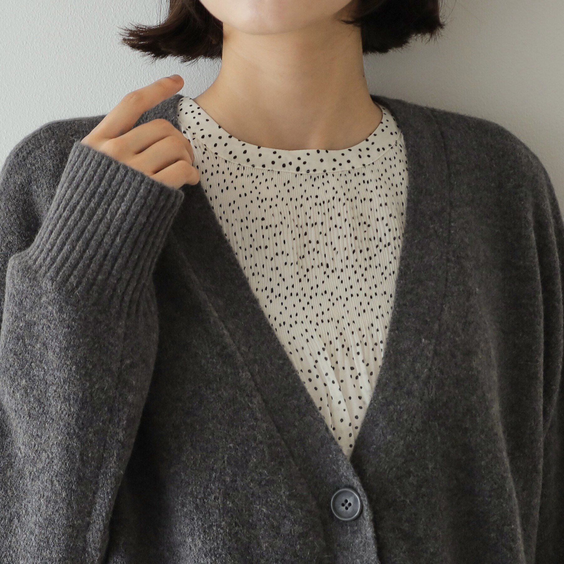 OPAQUE.CLIP「アンゴラ混リラクシーVネックニットカーディガン【洗濯機洗い可】」|カーディガン|