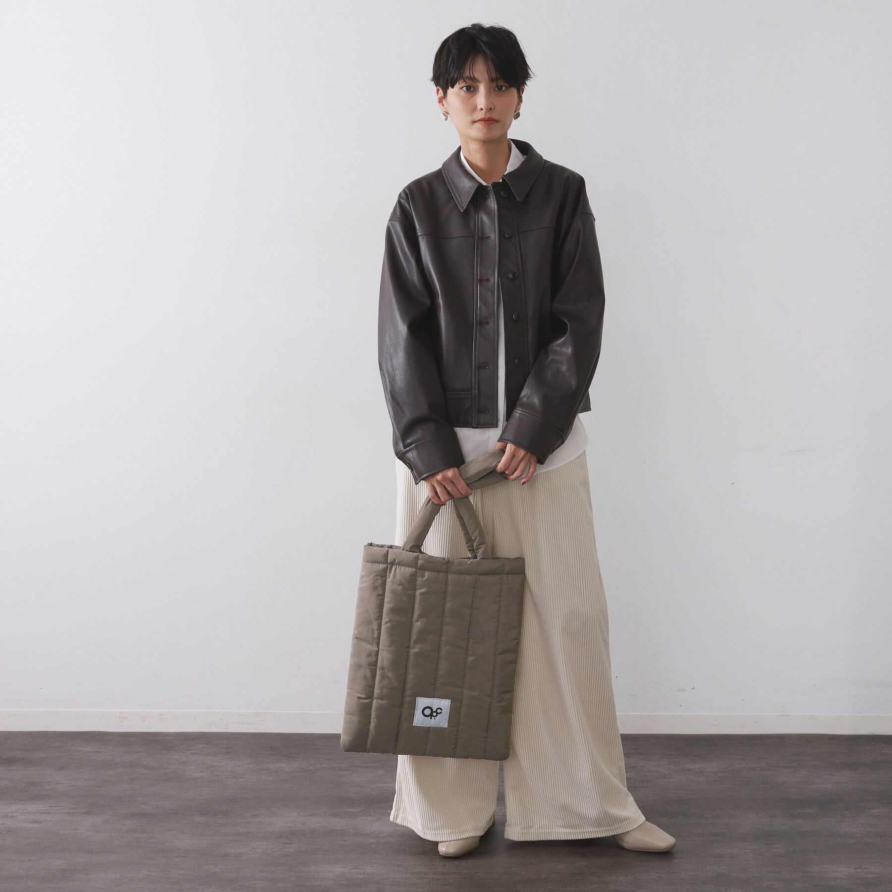 OPAQUE.CLIP「【軽量／カラビナチャーム付き／A4サイズ対応】ストライプキルトパフィートートバッグ」|トートバッグ|