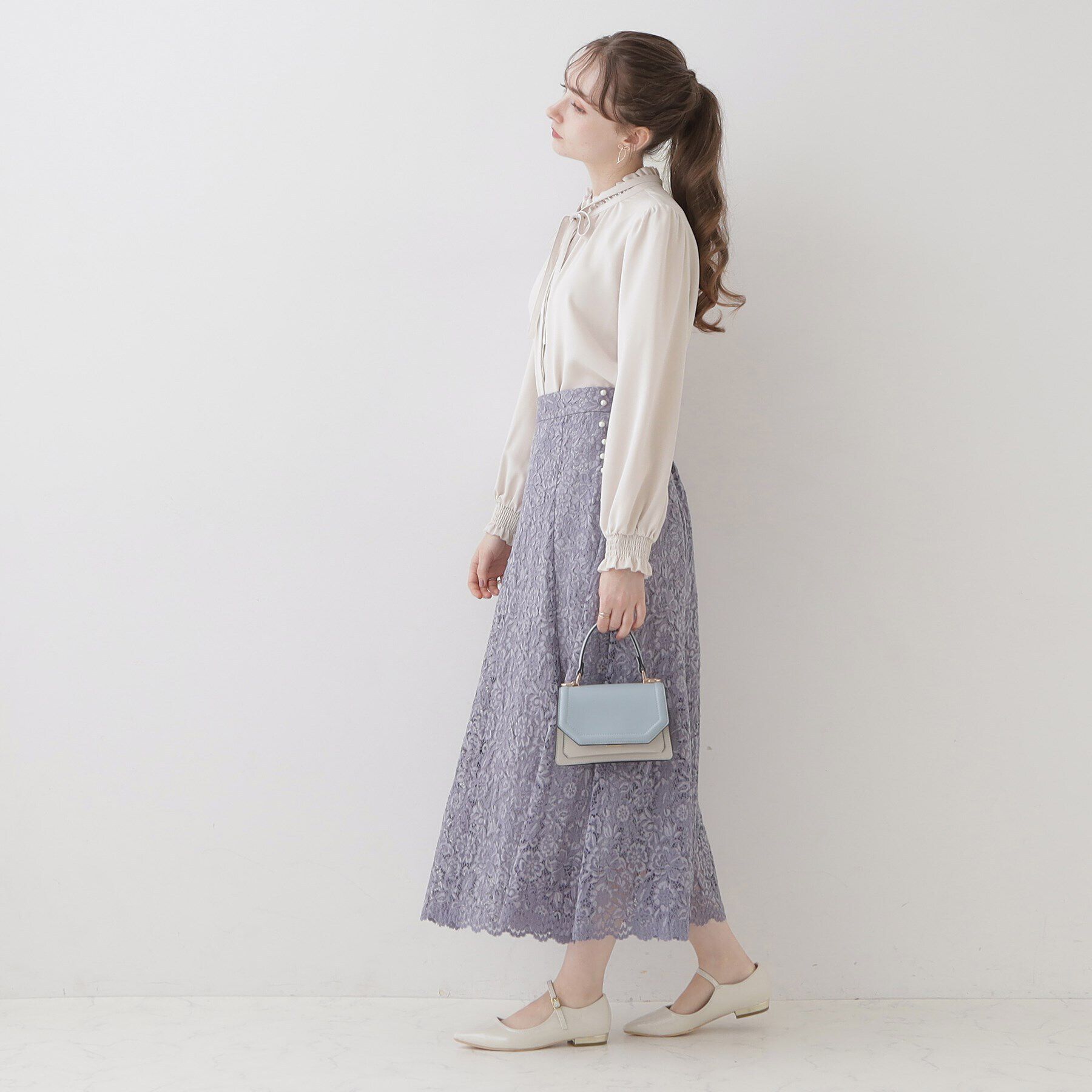 Couture broach「【好印象なレディブラウス】タイ付きピコフリルブラウス」|シャツ・ブラウス|