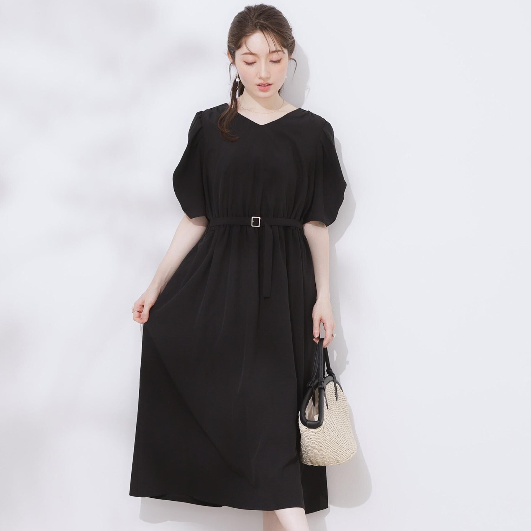Couture broach「【マシンウォッシャブル・二の腕カバー】ウエストベルトVネックワンピース」|ワンピース|ブラック(019)