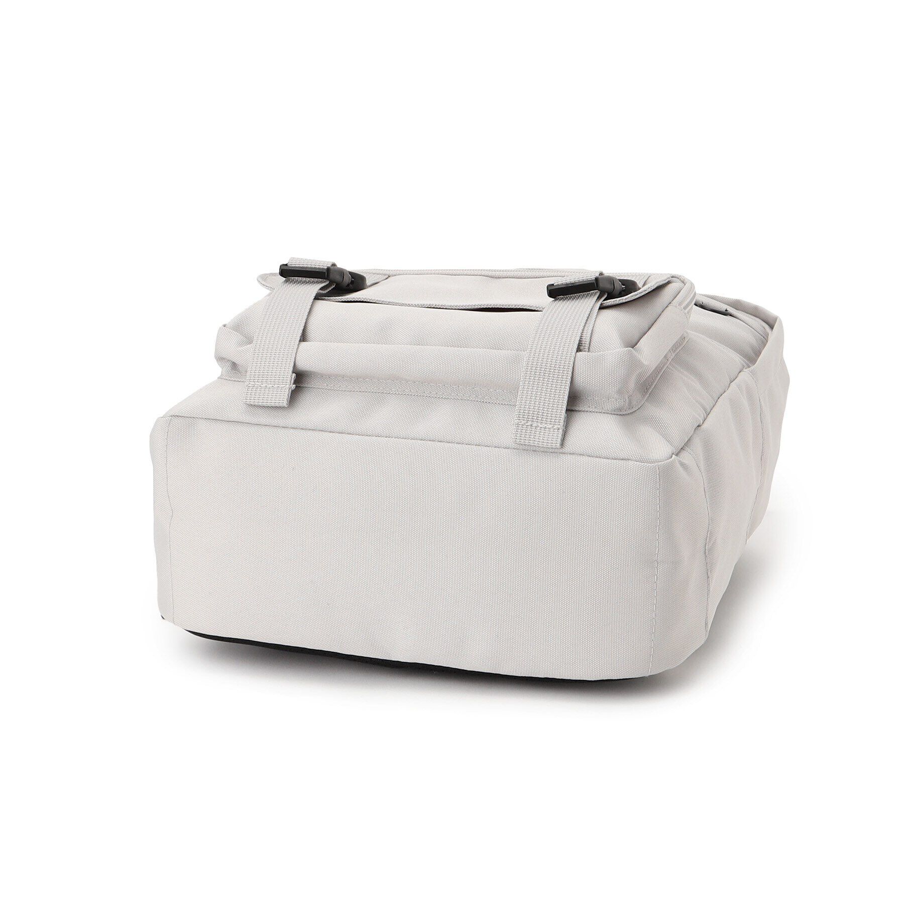 PINK-latte「【接触冷感／容量約21L】バックルリュック」|リュック|