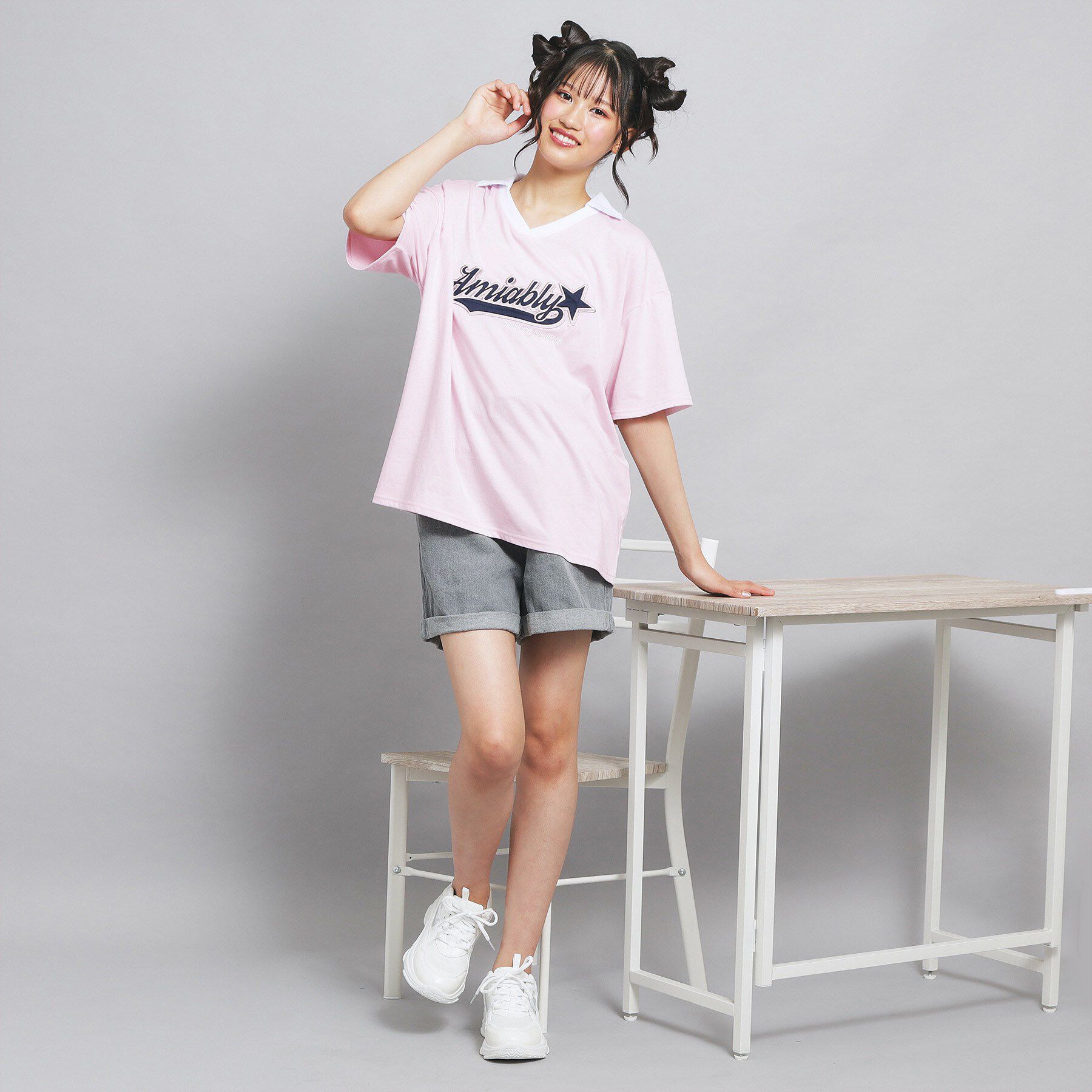 PINK-latte「Vネック衿付きアップリケビッグTシャツ」|Tシャツ・カットソー|