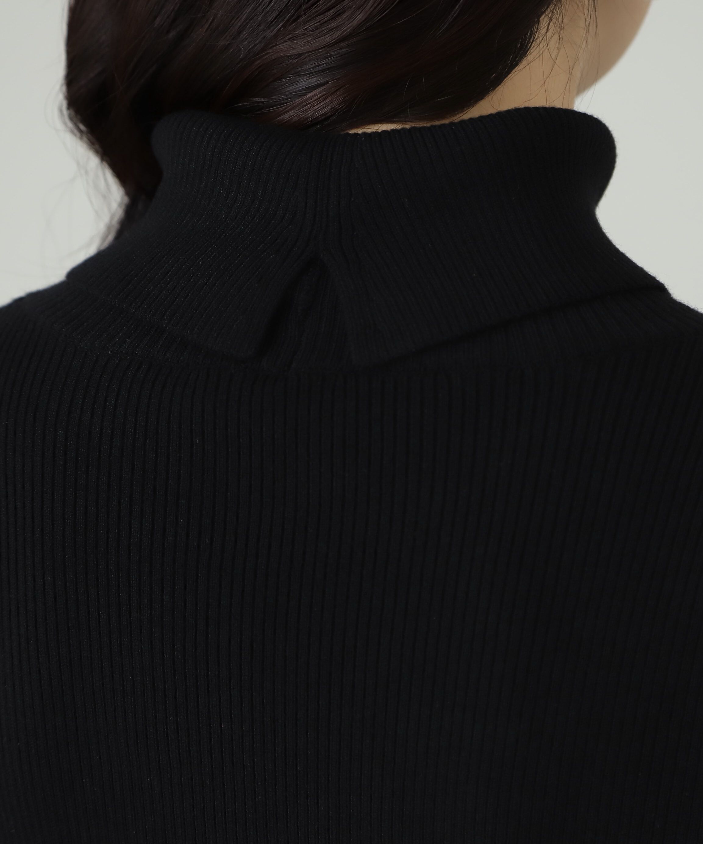  「タートルネックスリットリブニット」|ニット・セーター|