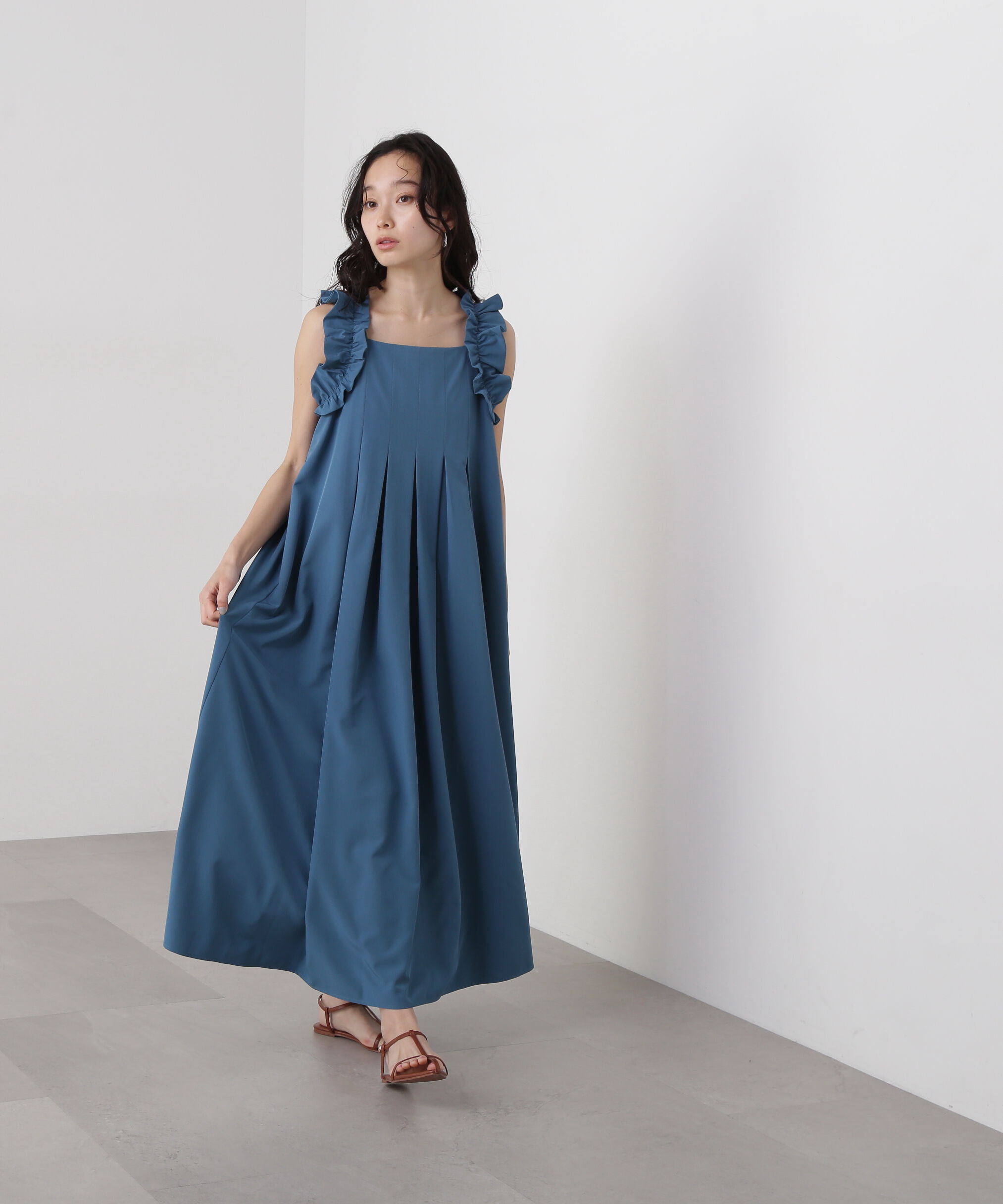  「ラッフルショルダーワンピース」|ワンピース|