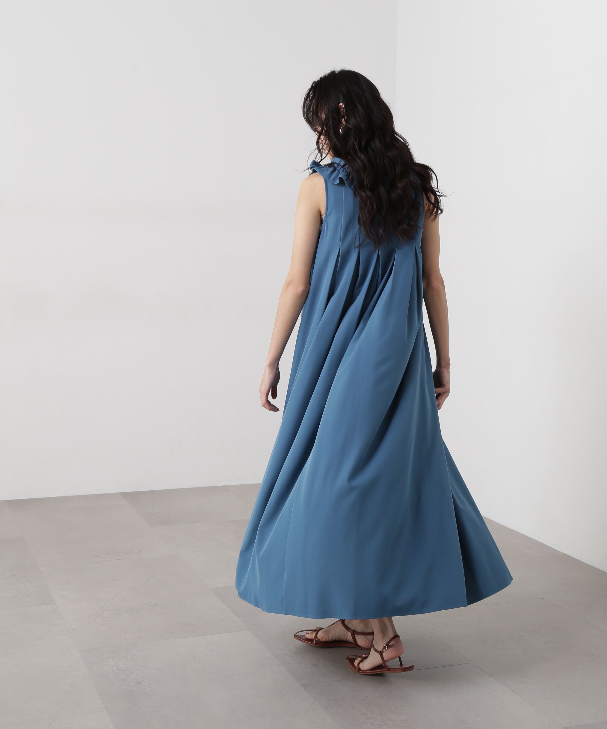  「ラッフルショルダーワンピース」|ワンピース|