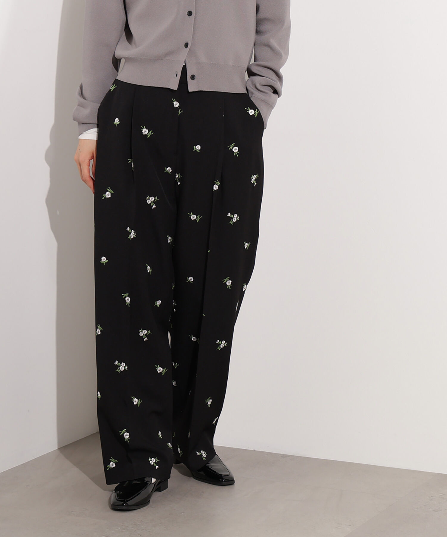  「エンブロイダリーフラワーパンツ」|その他|