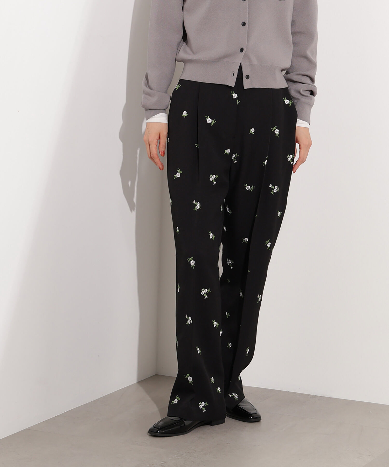  「エンブロイダリーフラワーパンツ」|その他|