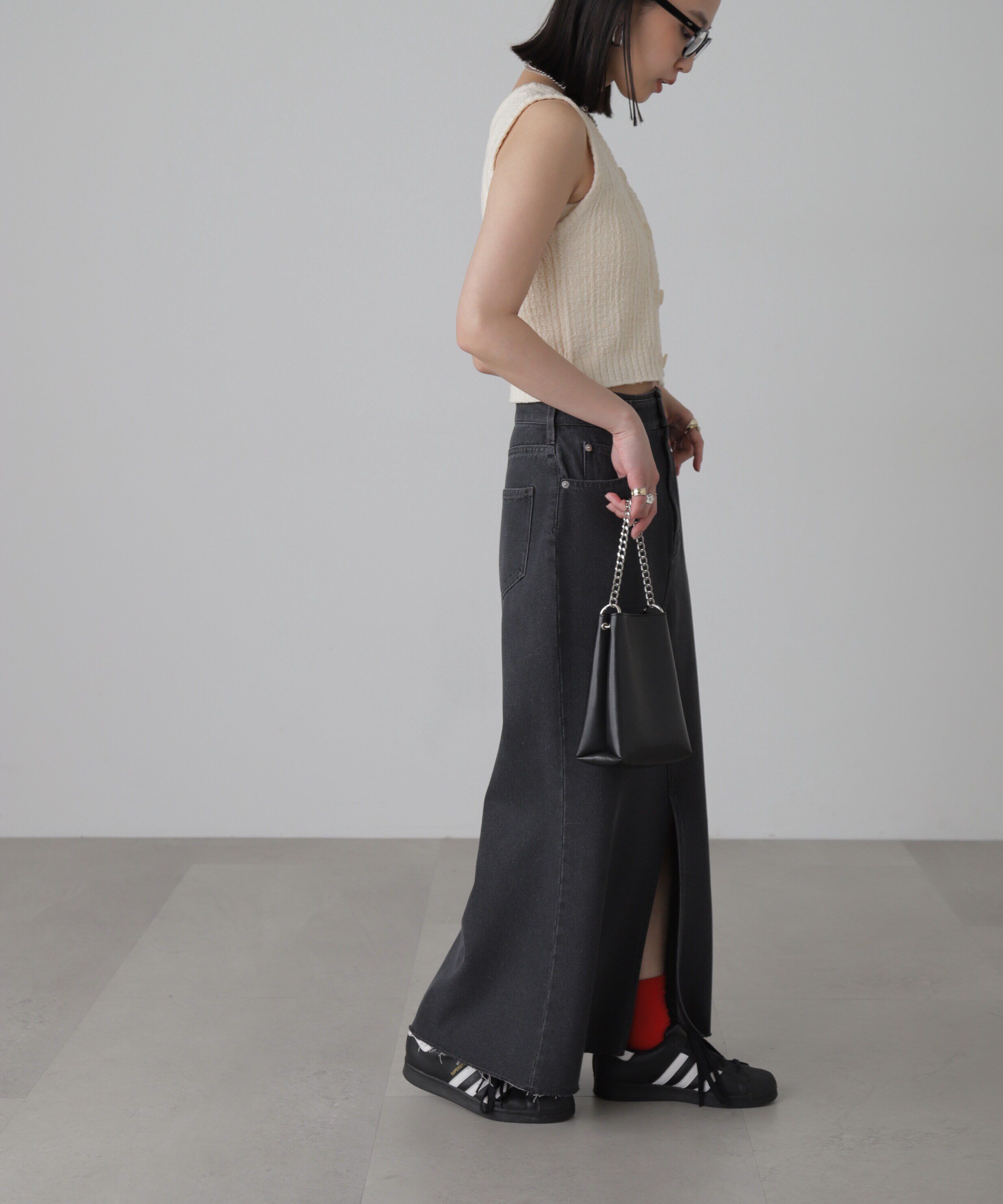  「フロントスリットナローデニムスカート」|スカート|