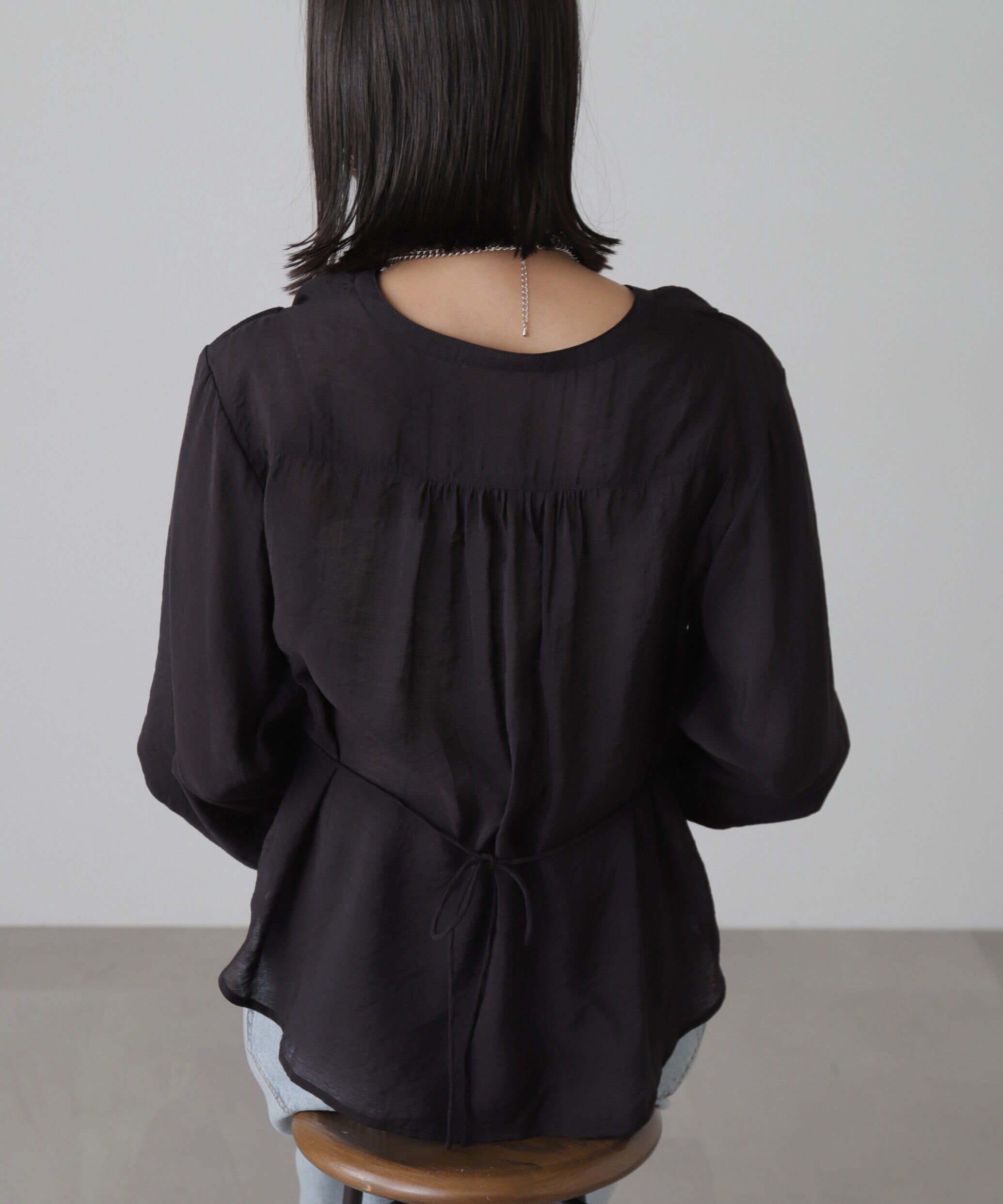  「Vネックシャーリングブラウス」|シャツ・ブラウス|