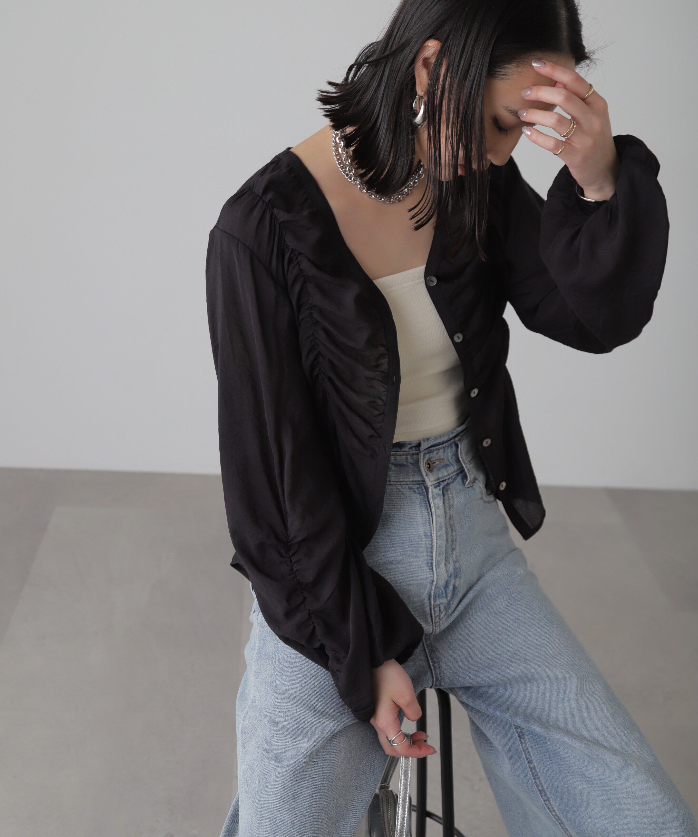  「Vネックシャーリングブラウス」|シャツ・ブラウス|