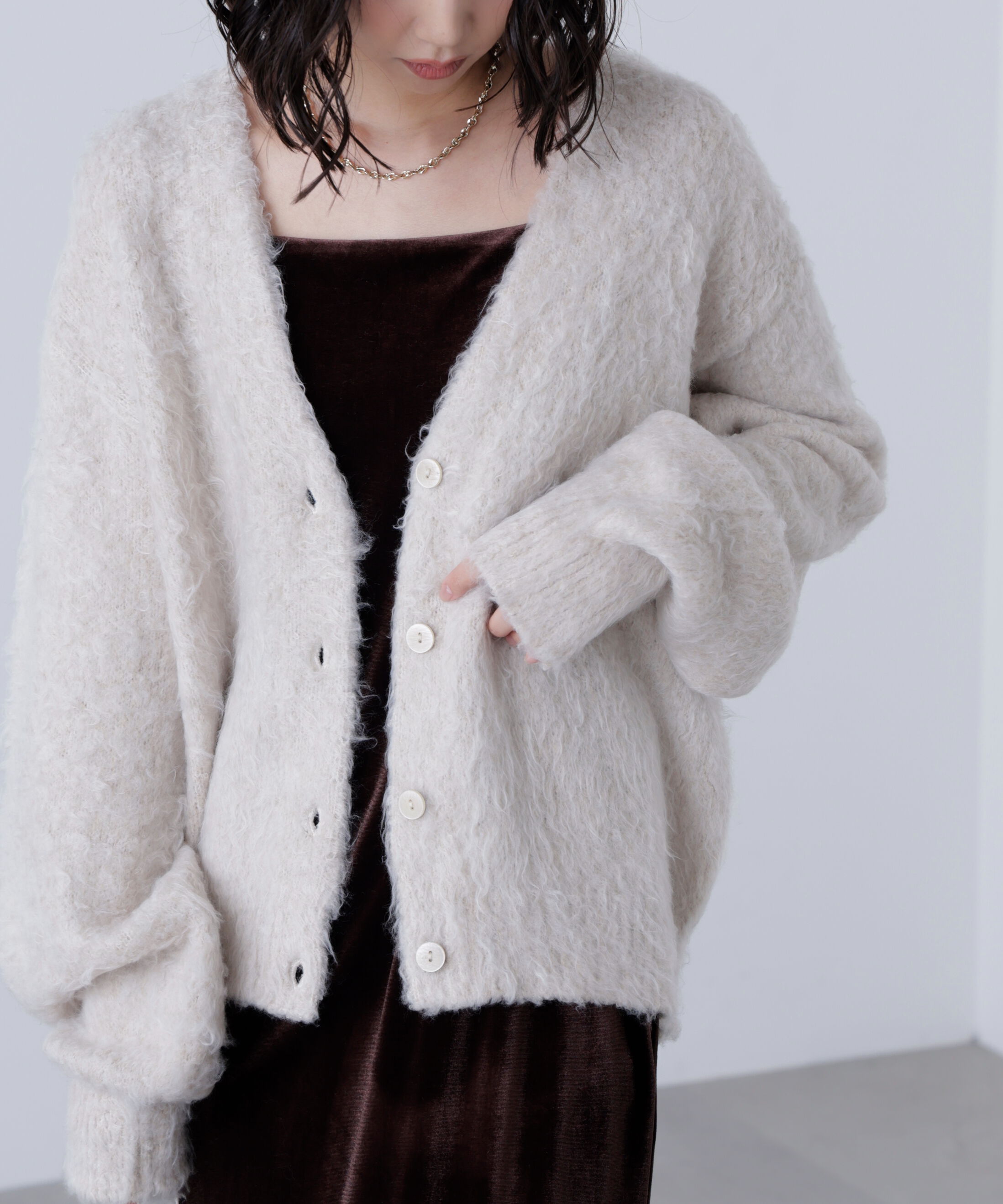  「ウェーブ起毛Vネックカーディガン」|ニット・セーター|