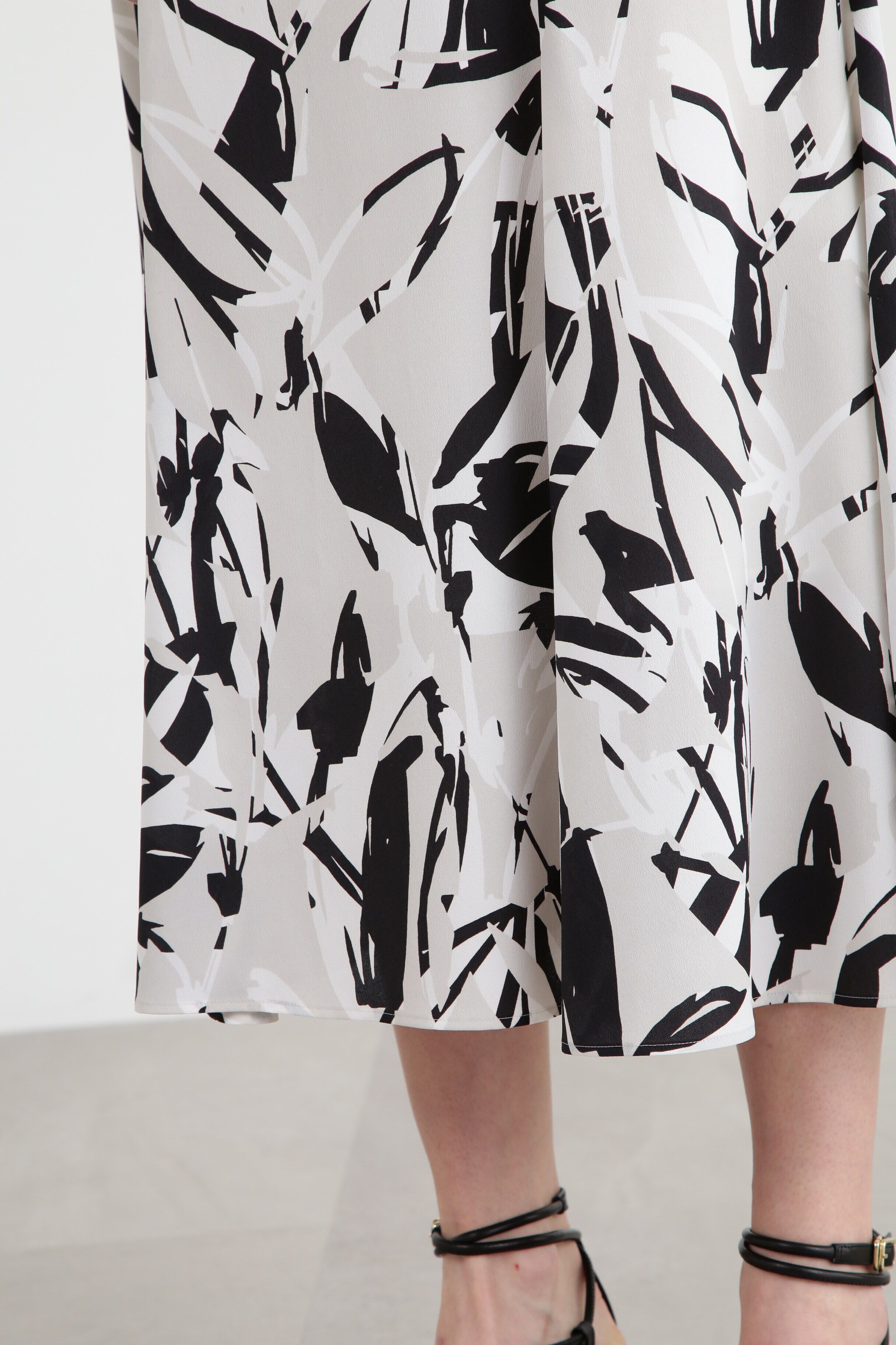  「◆ティアードリーフプリントマーメイドスカート」|スカート|