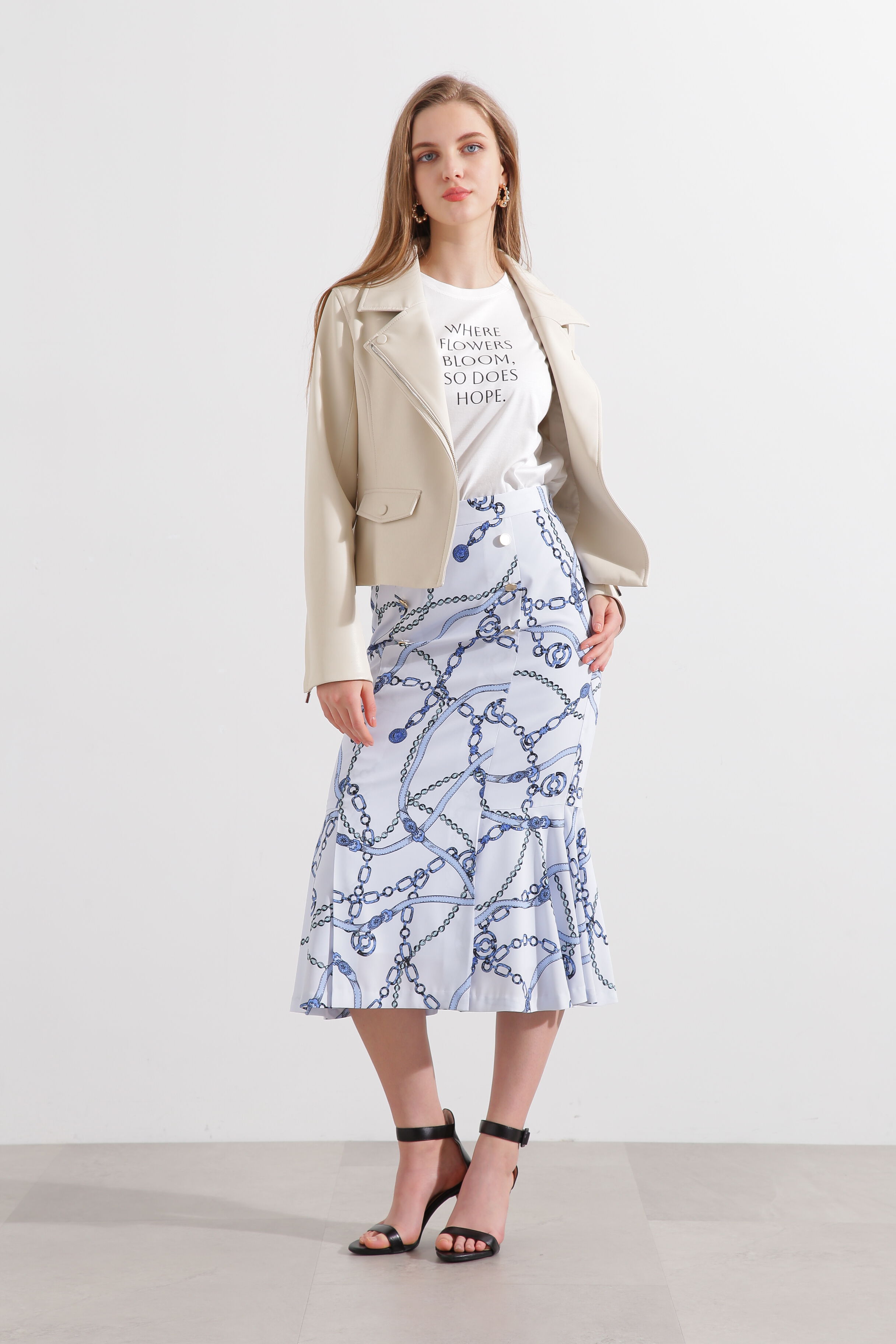  「◆Ｗｈｅｒｅ　ｆｌｏｗｅｒｓ　ｂｌｏｏｍ　Ｔシャツ」|Tシャツ・カットソー|