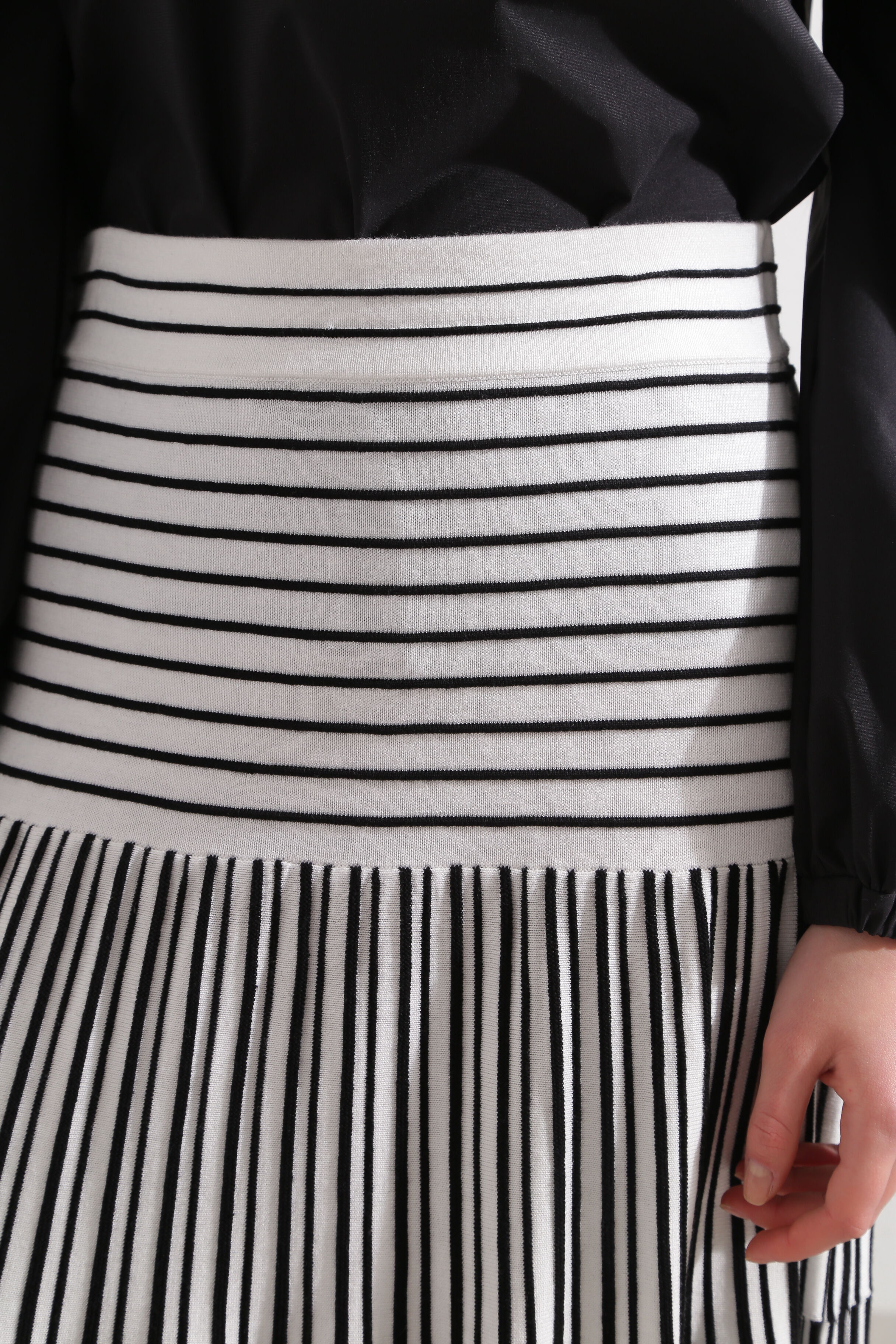  「バイカラーストライプフレアーニットスカート」|スカート|