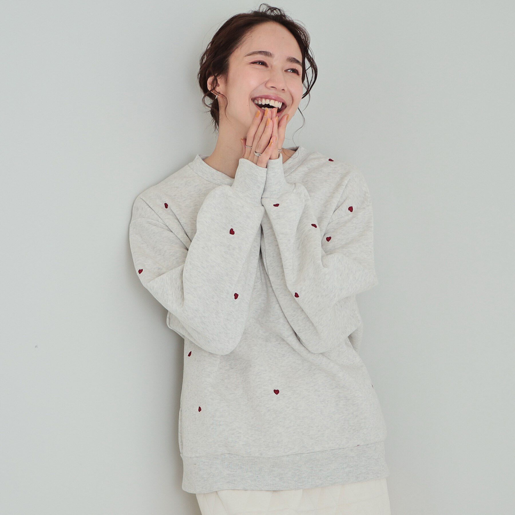 SHOO･LA･RUE「【洗える/S-LL/SHOO WARM】あったか裏起毛 刺繍アソートスウェット」|パーカー|ライトグレー(211