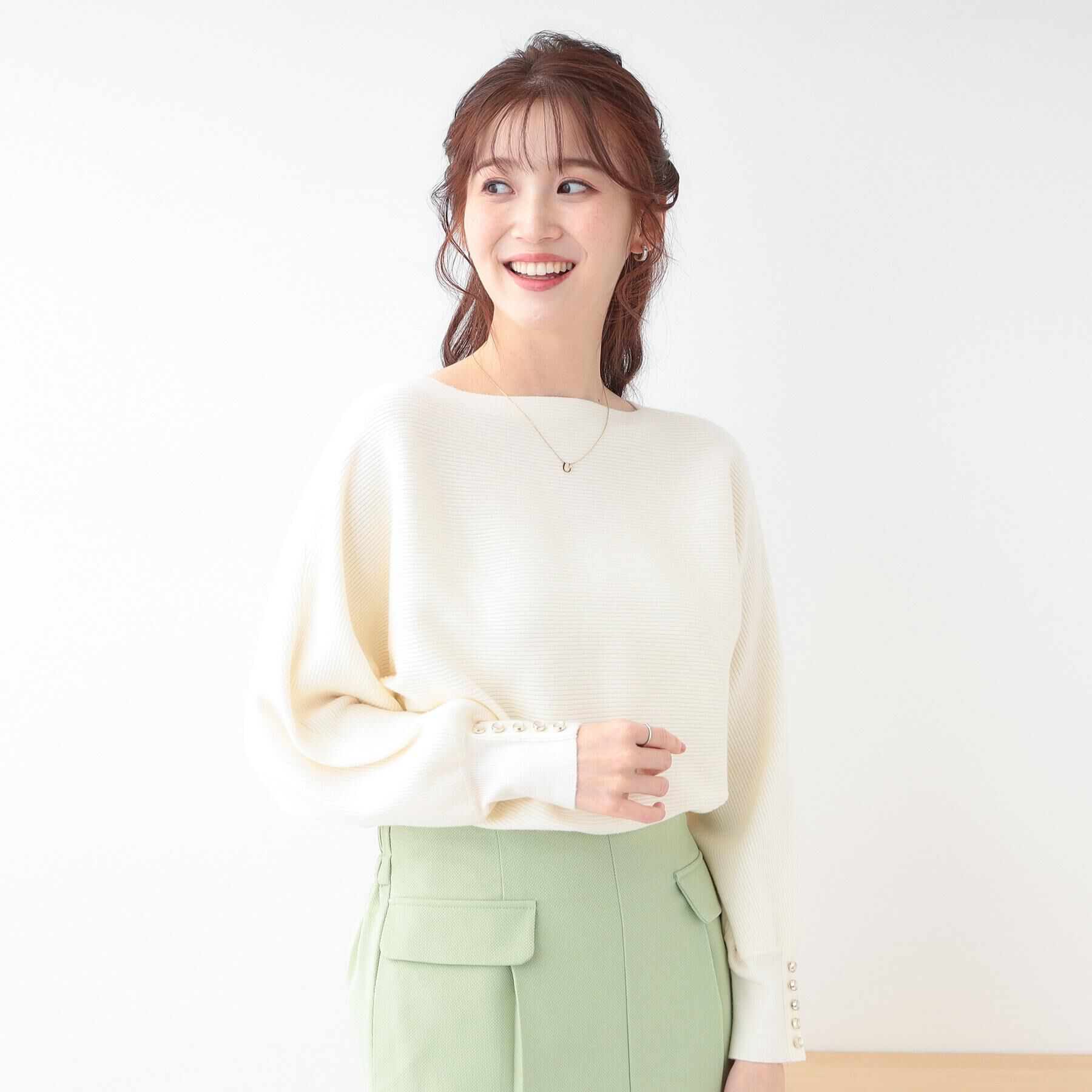 SHOO･LA･RUE「【洗える】大人の上品コーデに お袖ビジュー釦付きリブドルマンニット」|ニット・セーター|