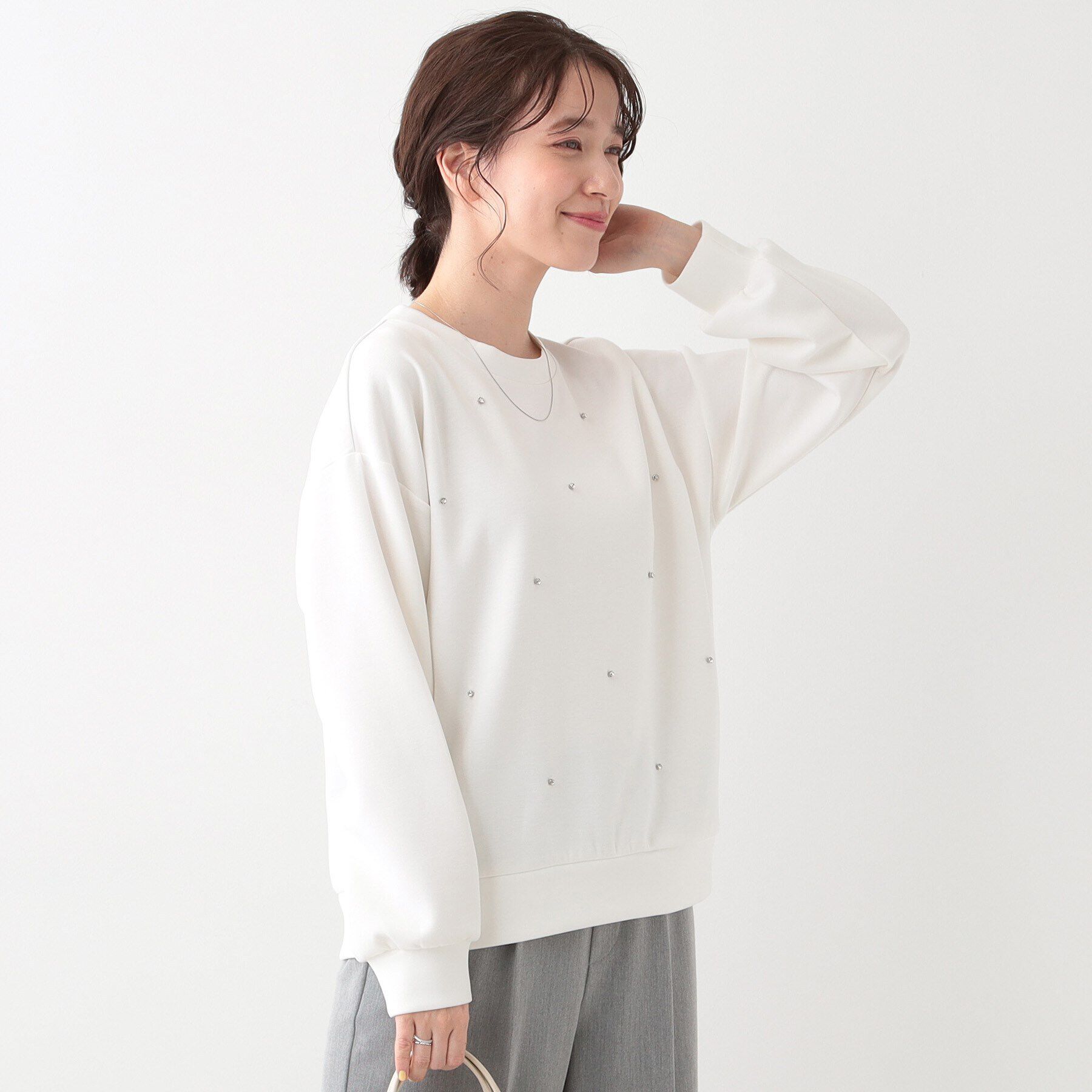 SHOO･LA･RUE「【S-LL】もちさら ビジュー付きトップス」|Tシャツ・カットソー|