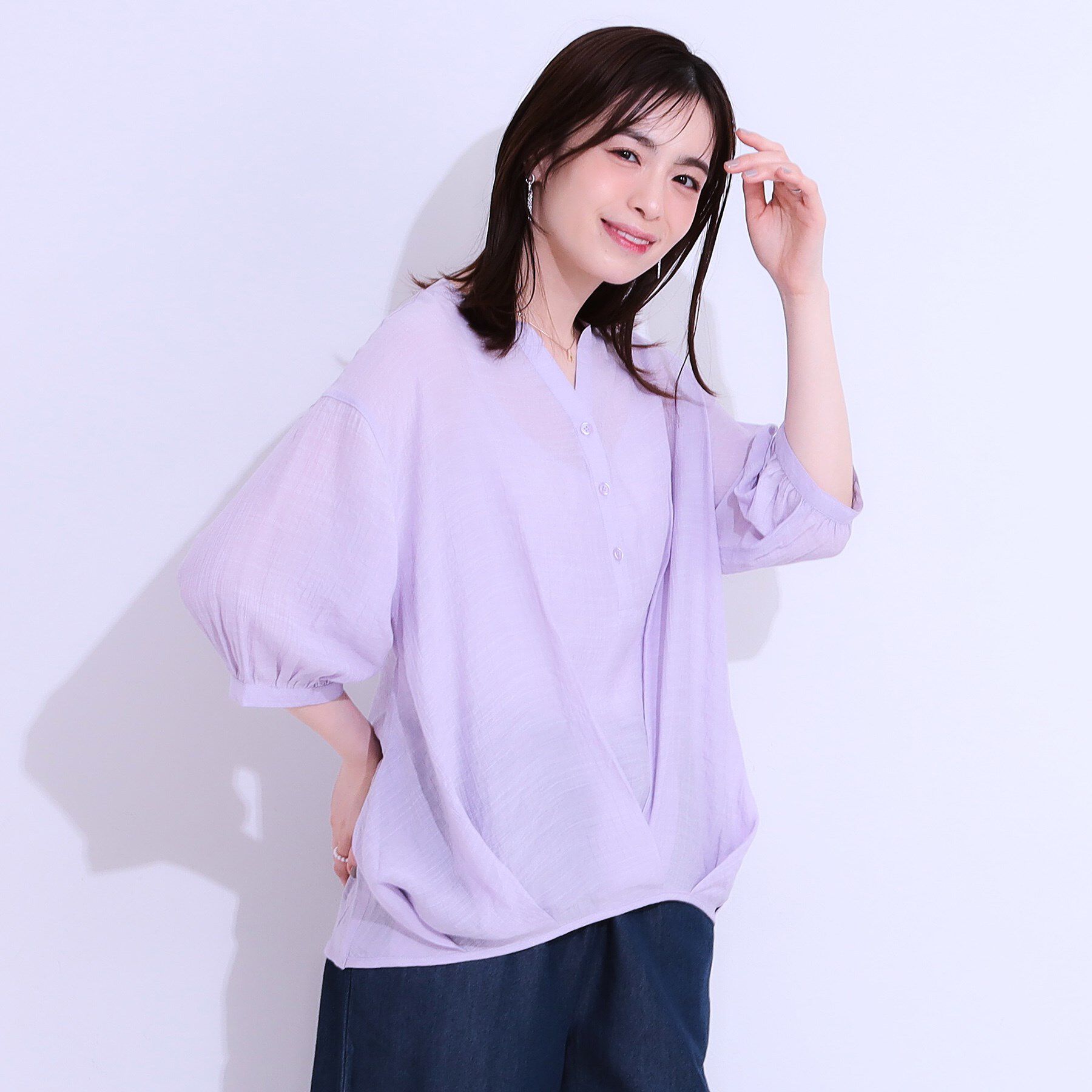 SHOO･LA･RUE「【S-LL】インせず腰回りすっきり フロントタックブラウス」|シャツ・ブラウス|