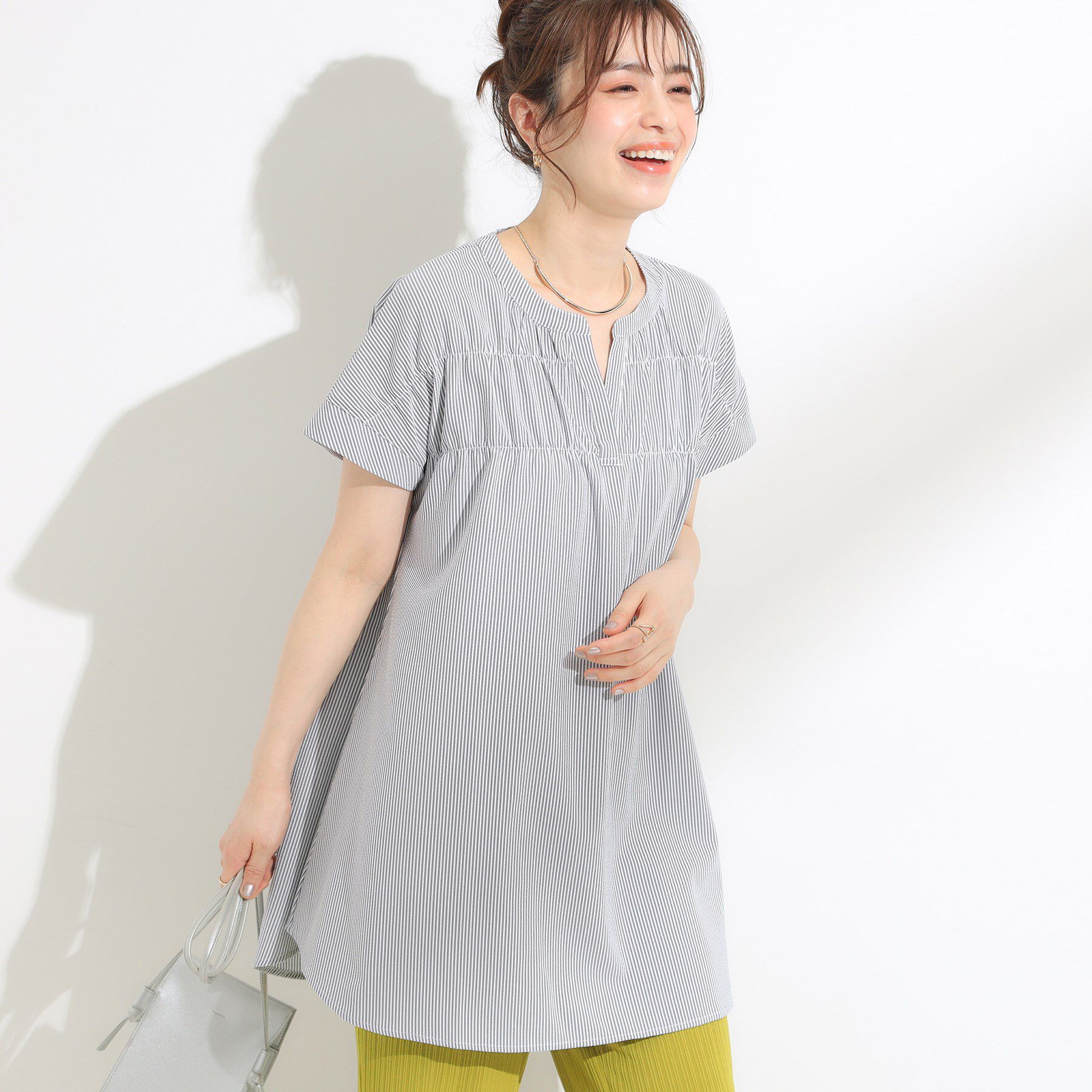 SHOO･LA･RUE「【S-LL/ひんやり/体型カバー】サッカーストライプ Aラインチュニックブラウス」|チュニック|ブルー(393)