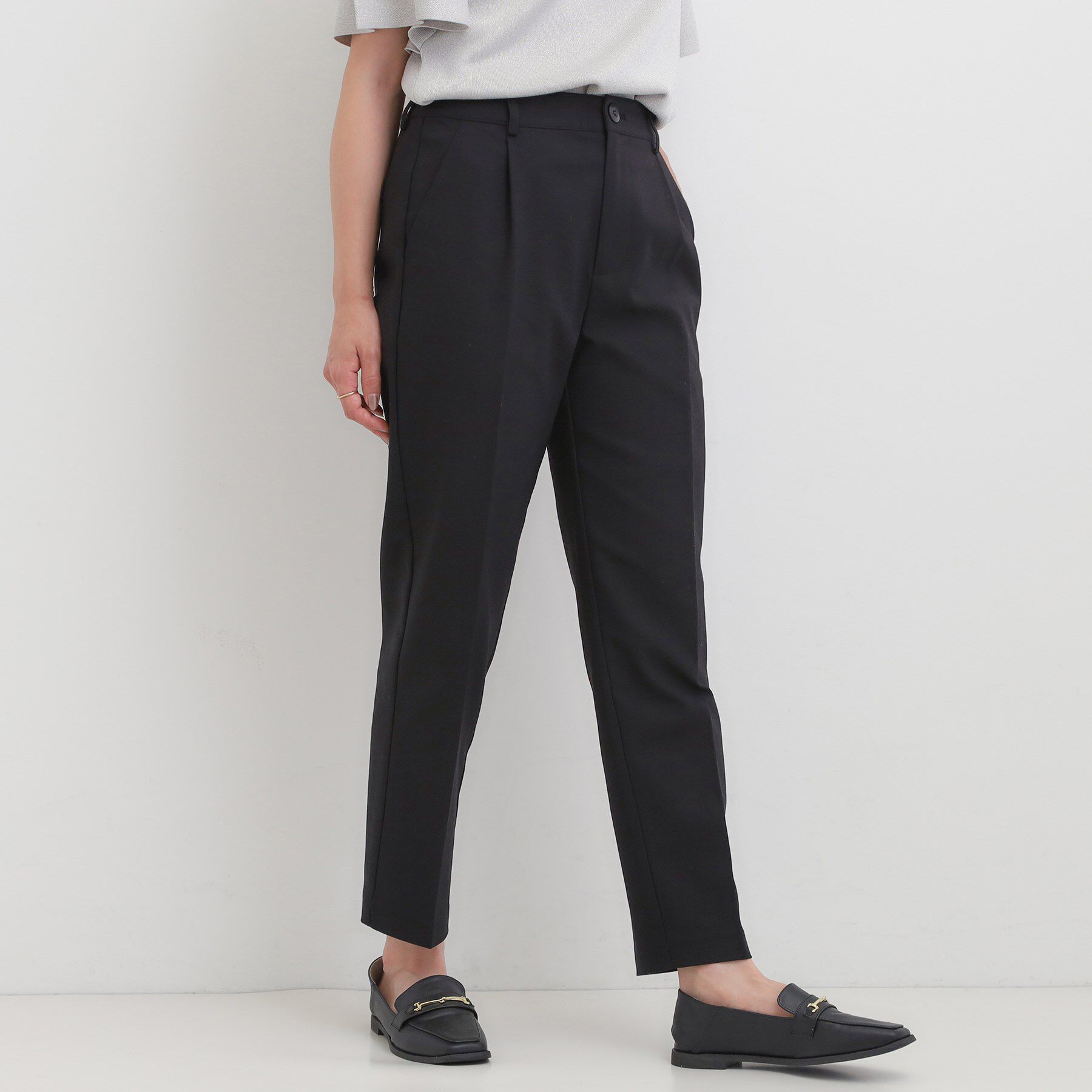 SHOO･LA･RUE「【洗濯機可/S-3L/美脚シルエット】ソフトスティックパンツ」|その他|ブラック(019)