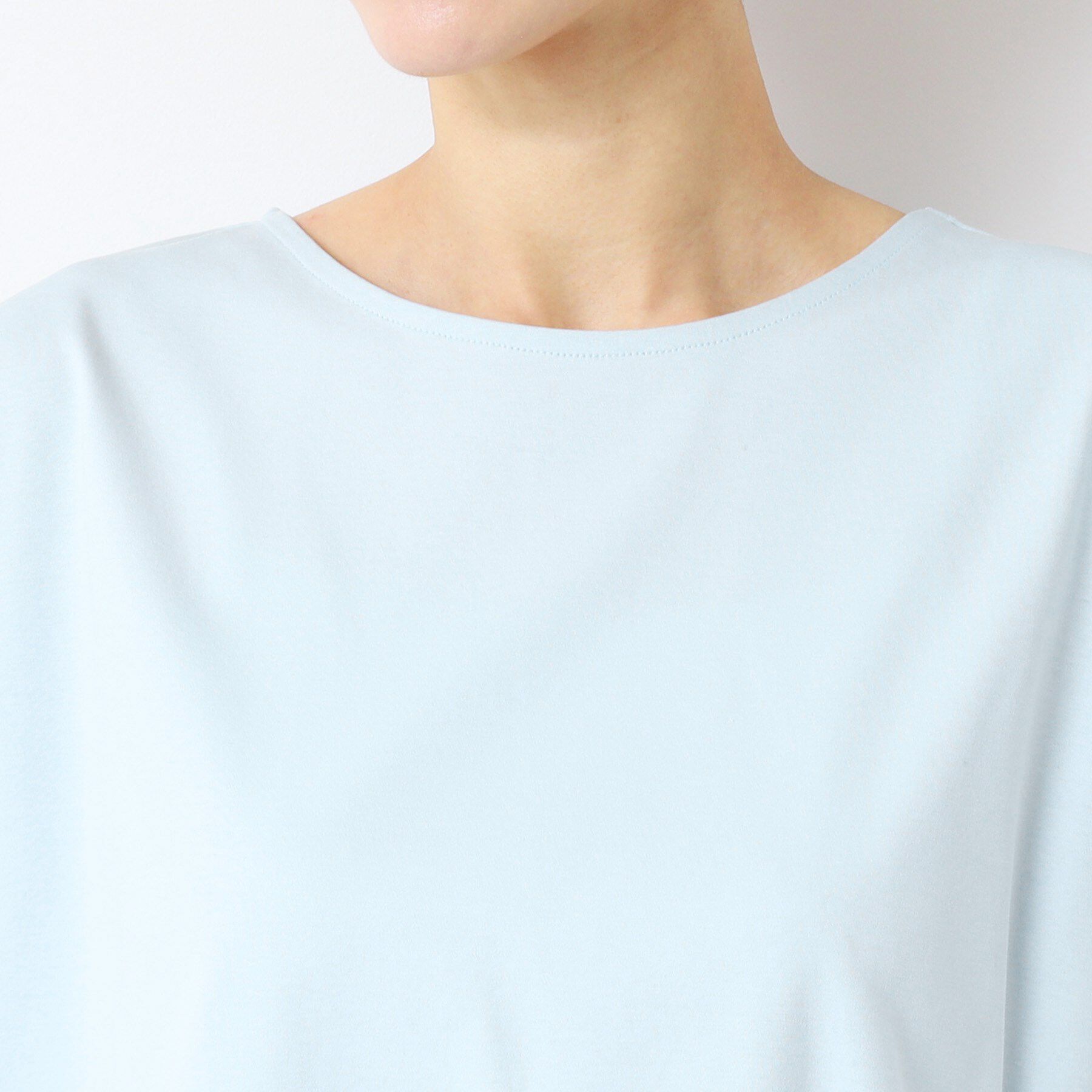 Dessin「【接触冷感・洗える】美光沢カットソーゆったりシルエット」|Tシャツ・カットソー|