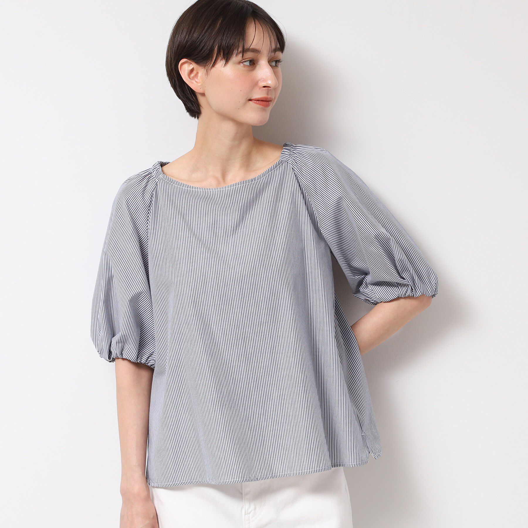 Dessin「【洗える】バッグギャザー入り五分袖ボリュームブラウス」|シャツ・ブラウス|