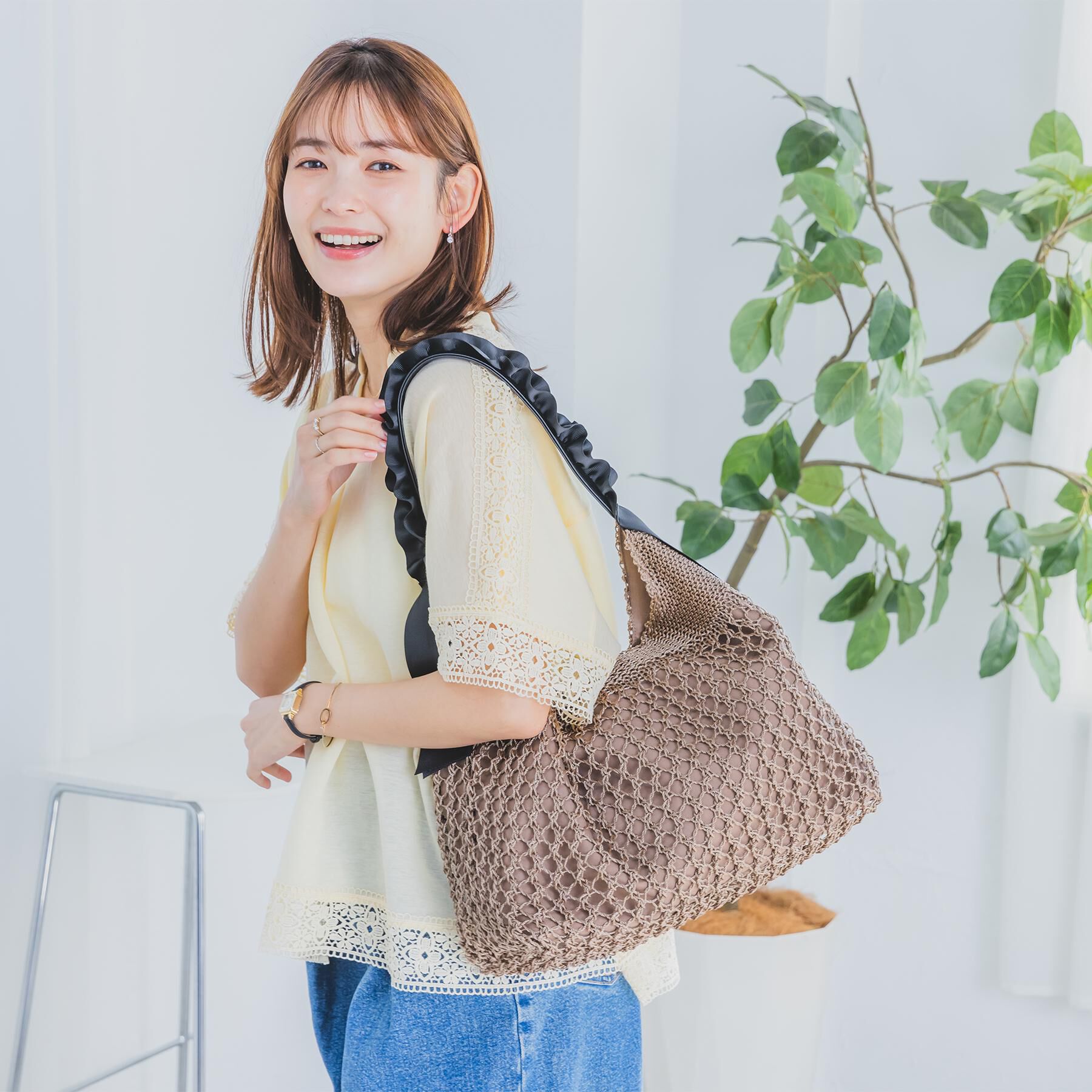 ITS&rsquo;DEMO「コード編みフリルワンハンドルトート」|トートバッグ|