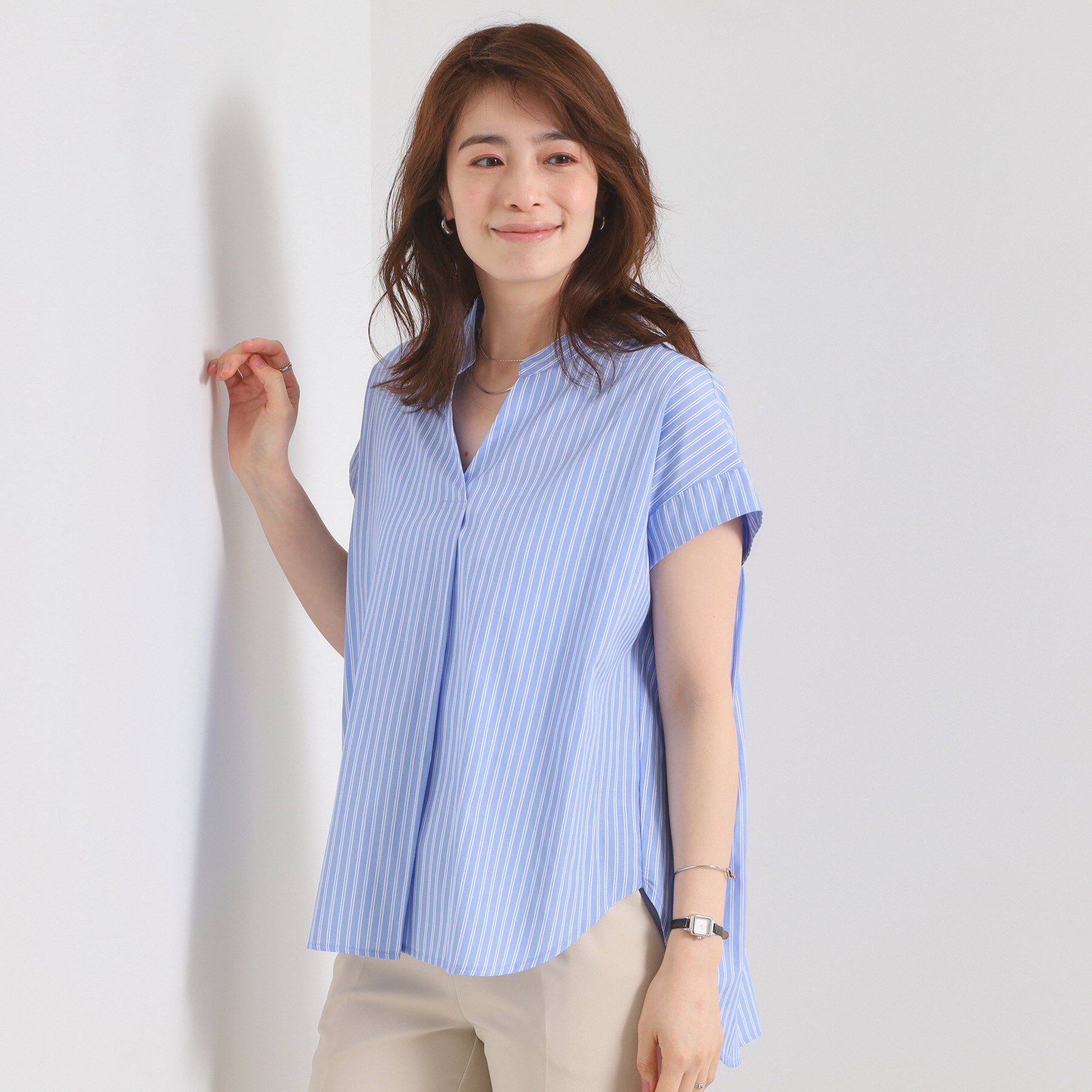 ITS&rsquo;DEMO「【接触冷感／手洗い可】ストライプバックギャザーブラウス」|シャツ・ブラウス|サックスブルー(39