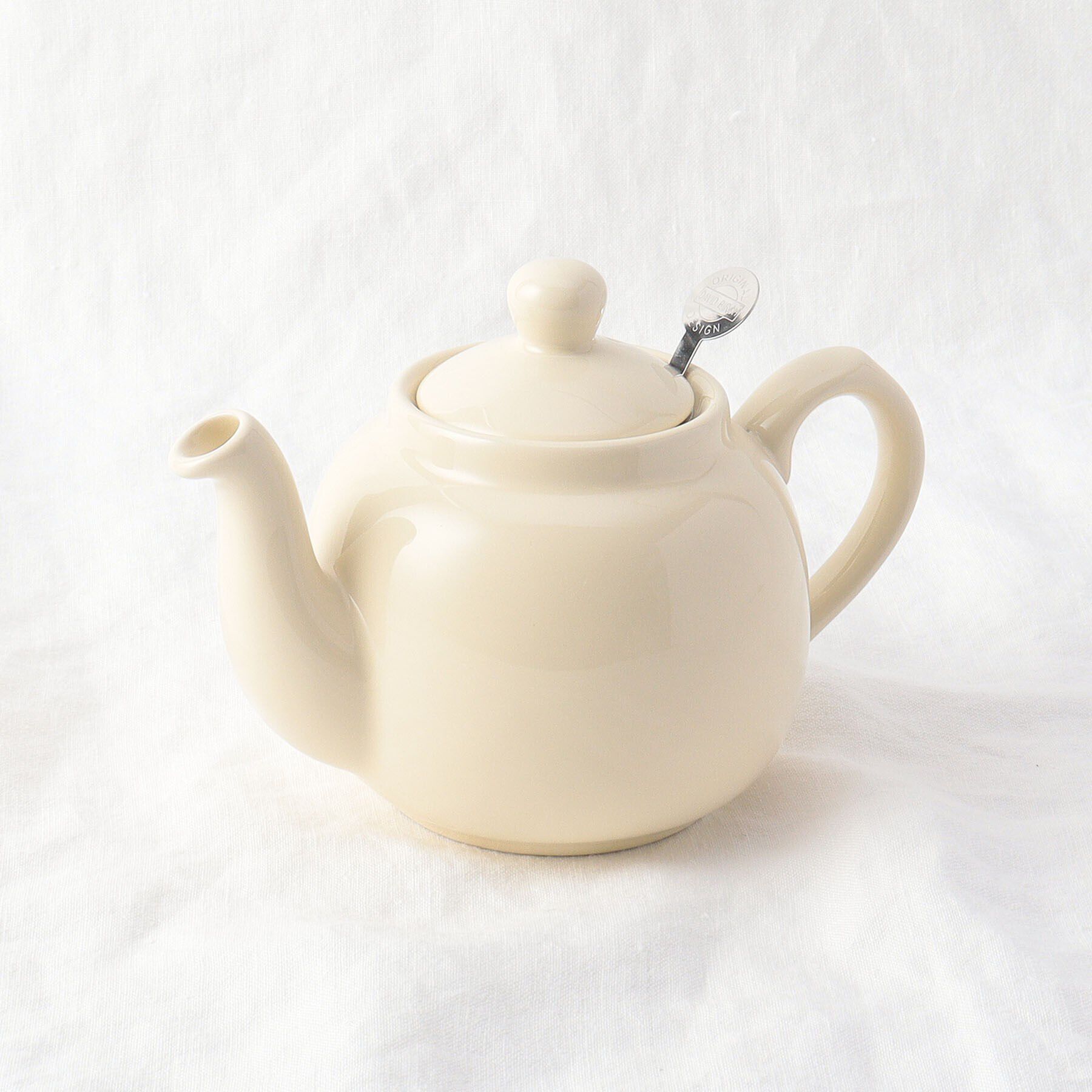 212 KITCHEN STORE「ファームハウス ティーポット アイボリー ２カップ＜London Pottery ロンドンポタリー＞」|食器・キッチングッズ|