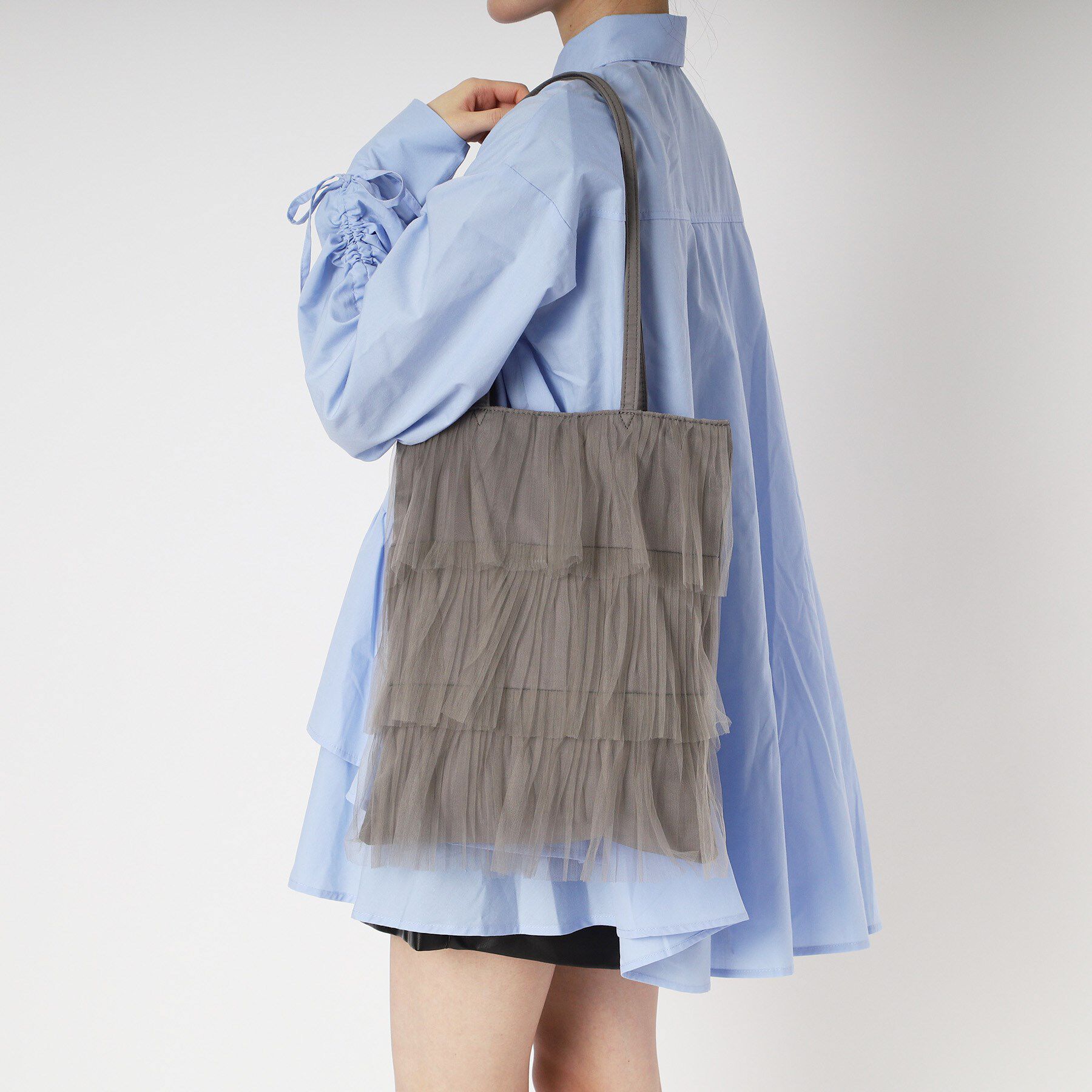 Ober Tashe「軽量 チュールティアードフリルトート」|トートバッグ|