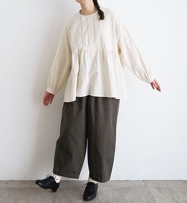 オオカミとフクロウ「オオカミと虹の始まりと白綿と」|シャツ・ブラウス|