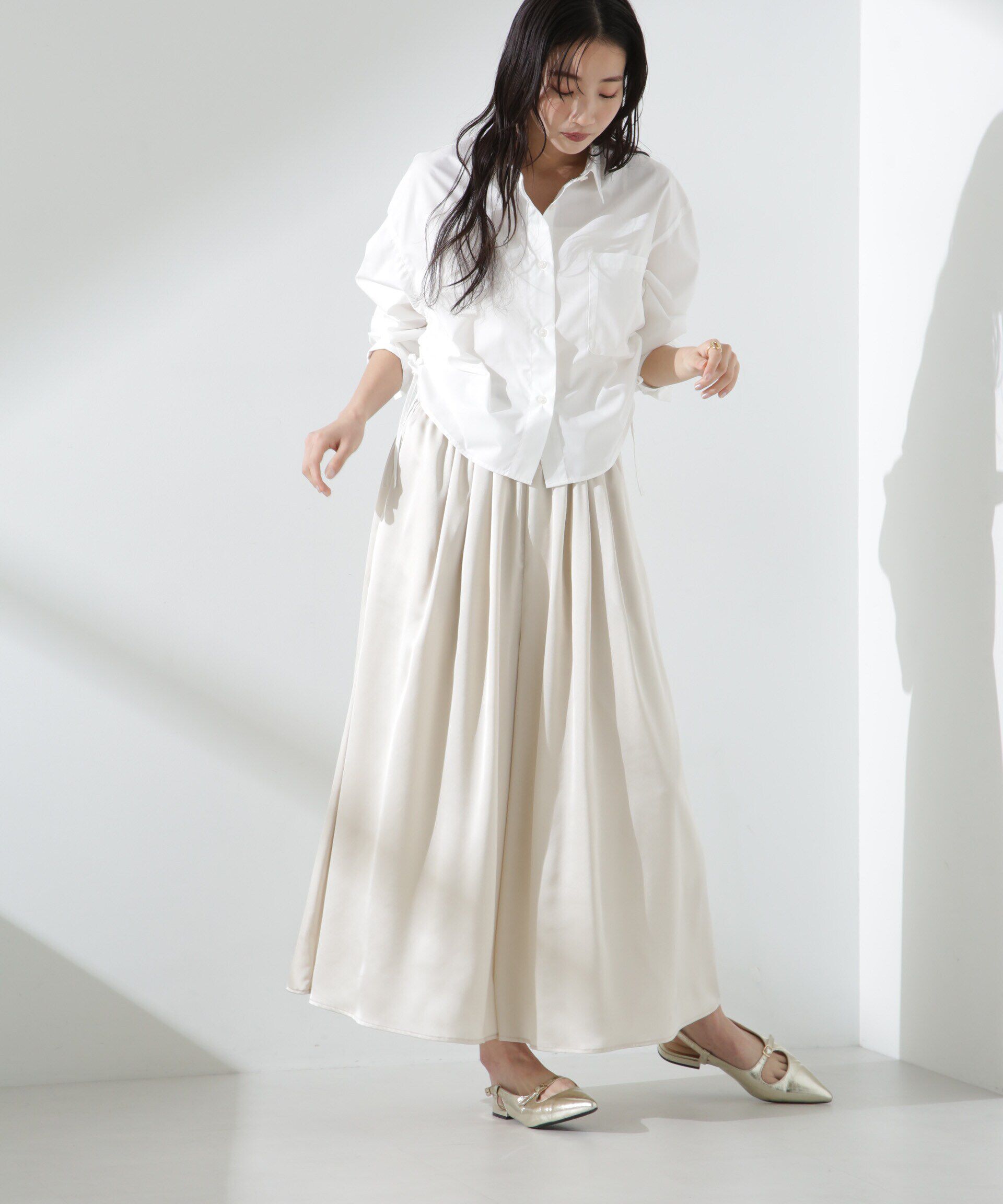 nano･universe「サテンギャザースカートパンツ（セットアップ可）」|チノ|